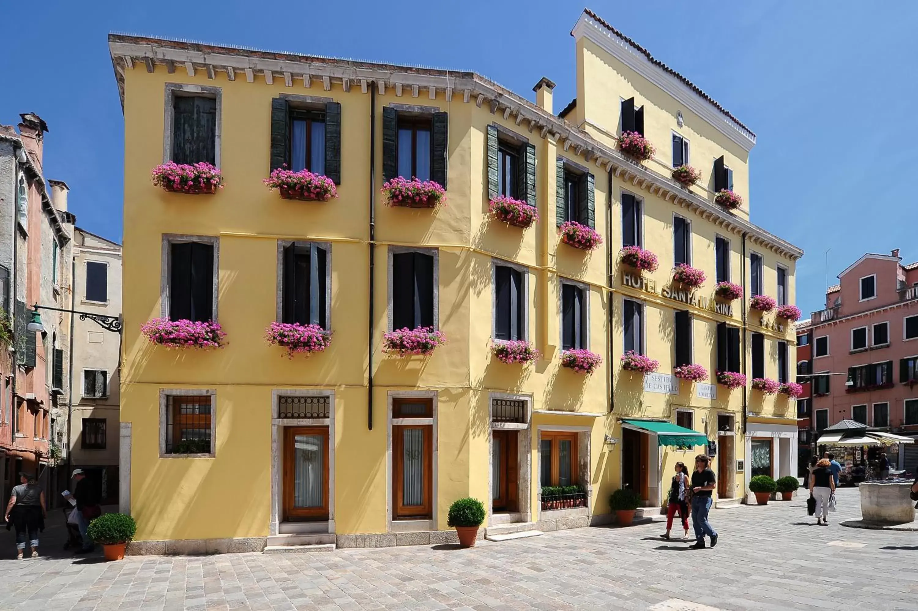 Facade/entrance, Property Building in Hotel Santa Marina