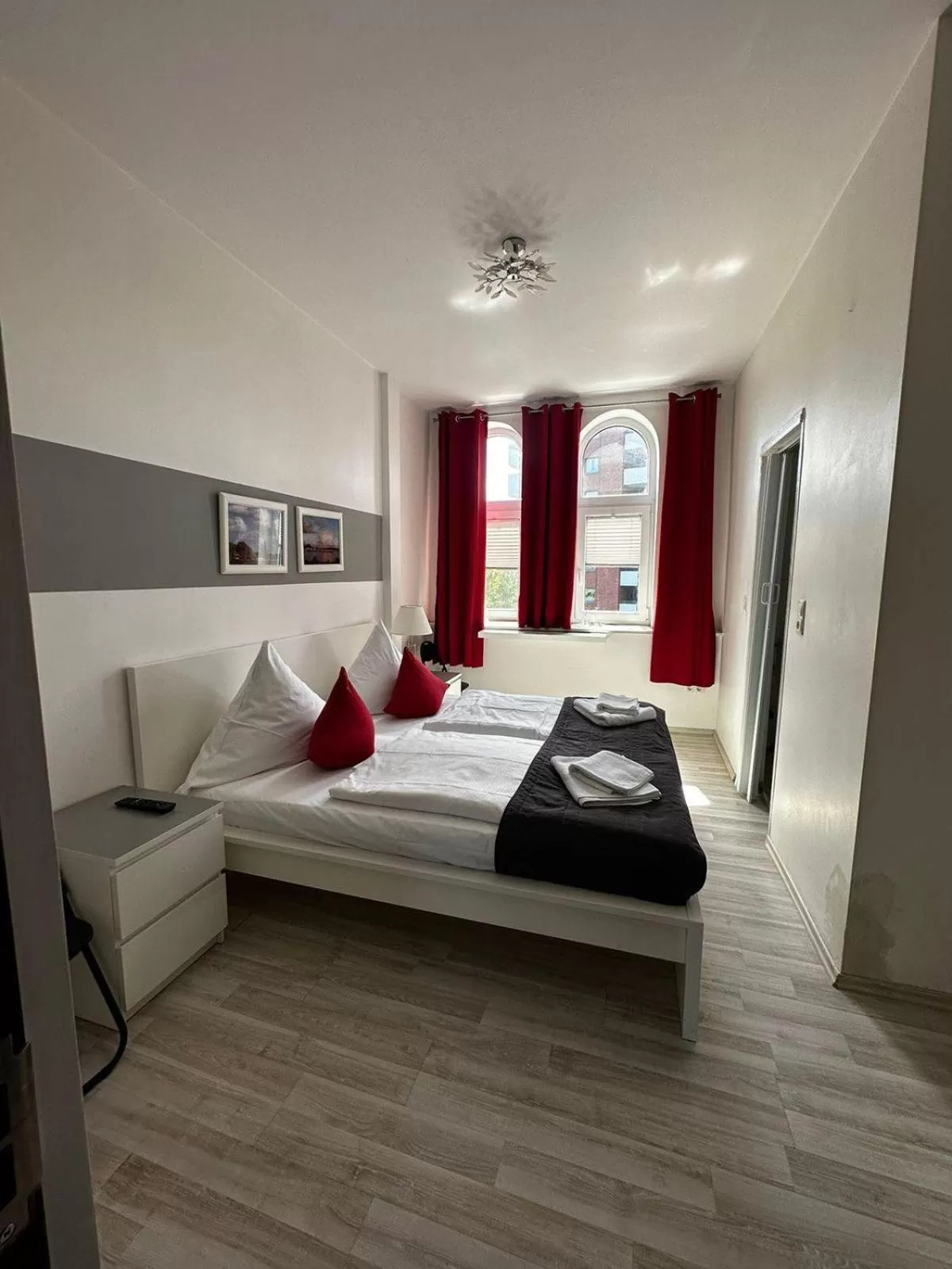 Bed in Hotel Deutscher Hof