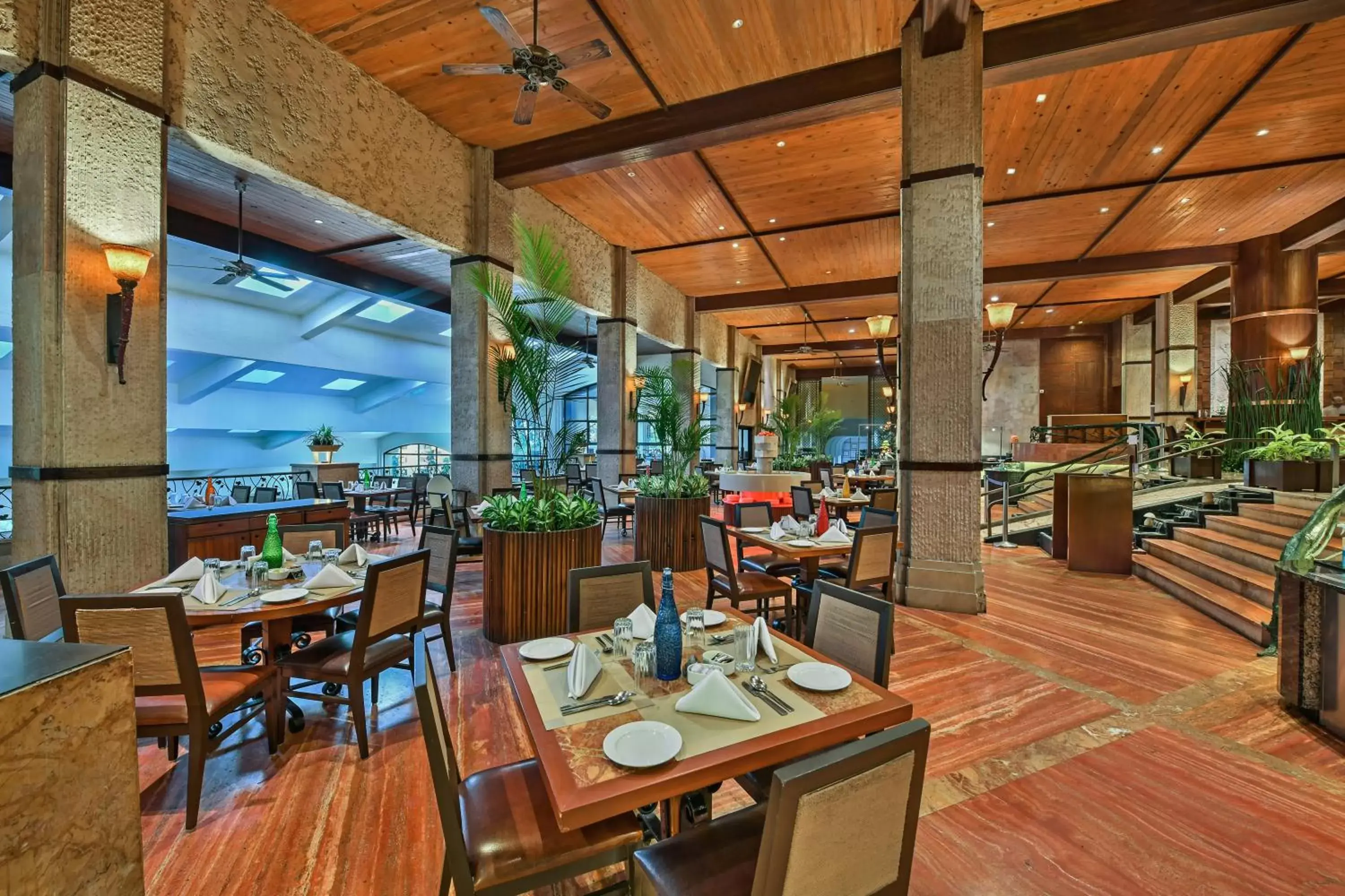 Dining area, Restaurant/Places to Eat in Fariyas Resort Lonavala