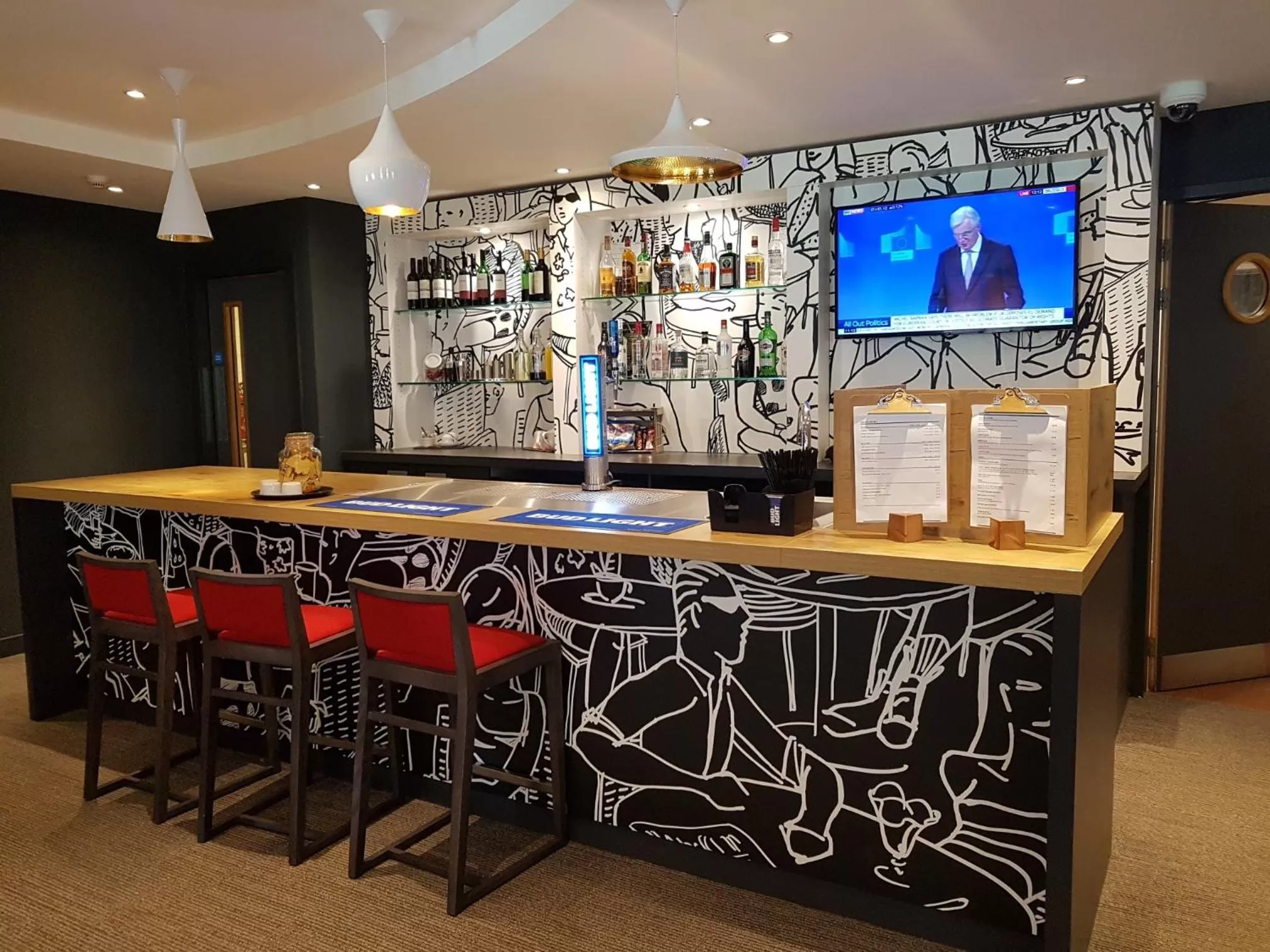 Lounge or bar in Ibis Sheffield City