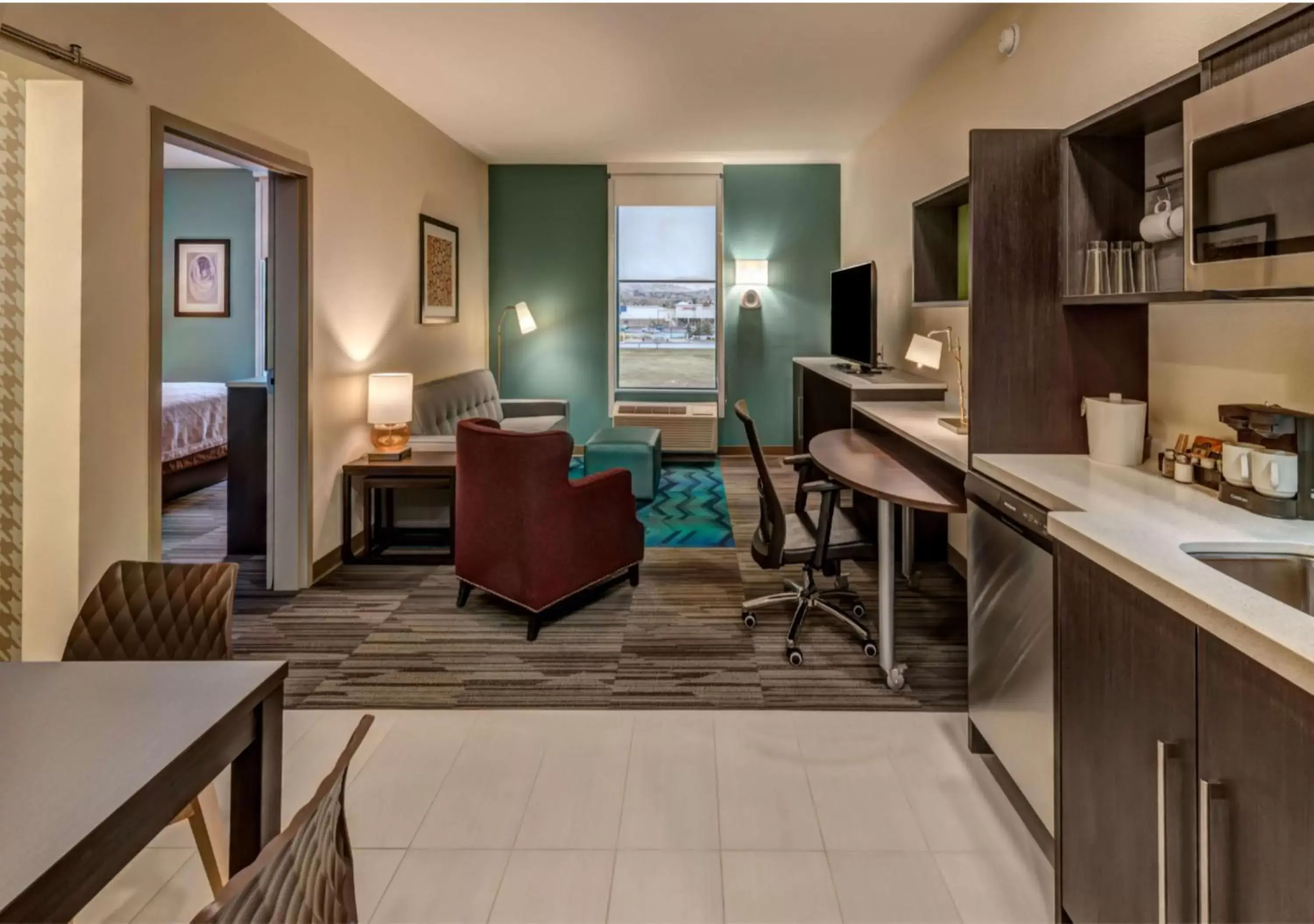 Bedroom, Kitchen/Kitchenette in Home2 Suites By Hilton Reno