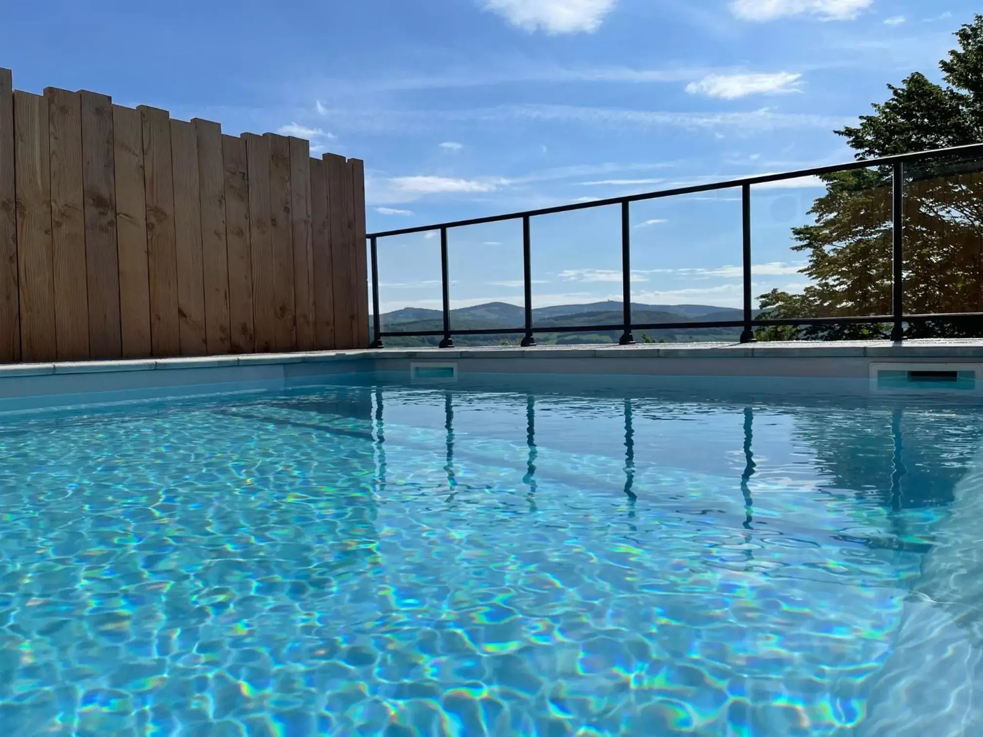 Swimming Pool in Logis Au Vieux Morvan