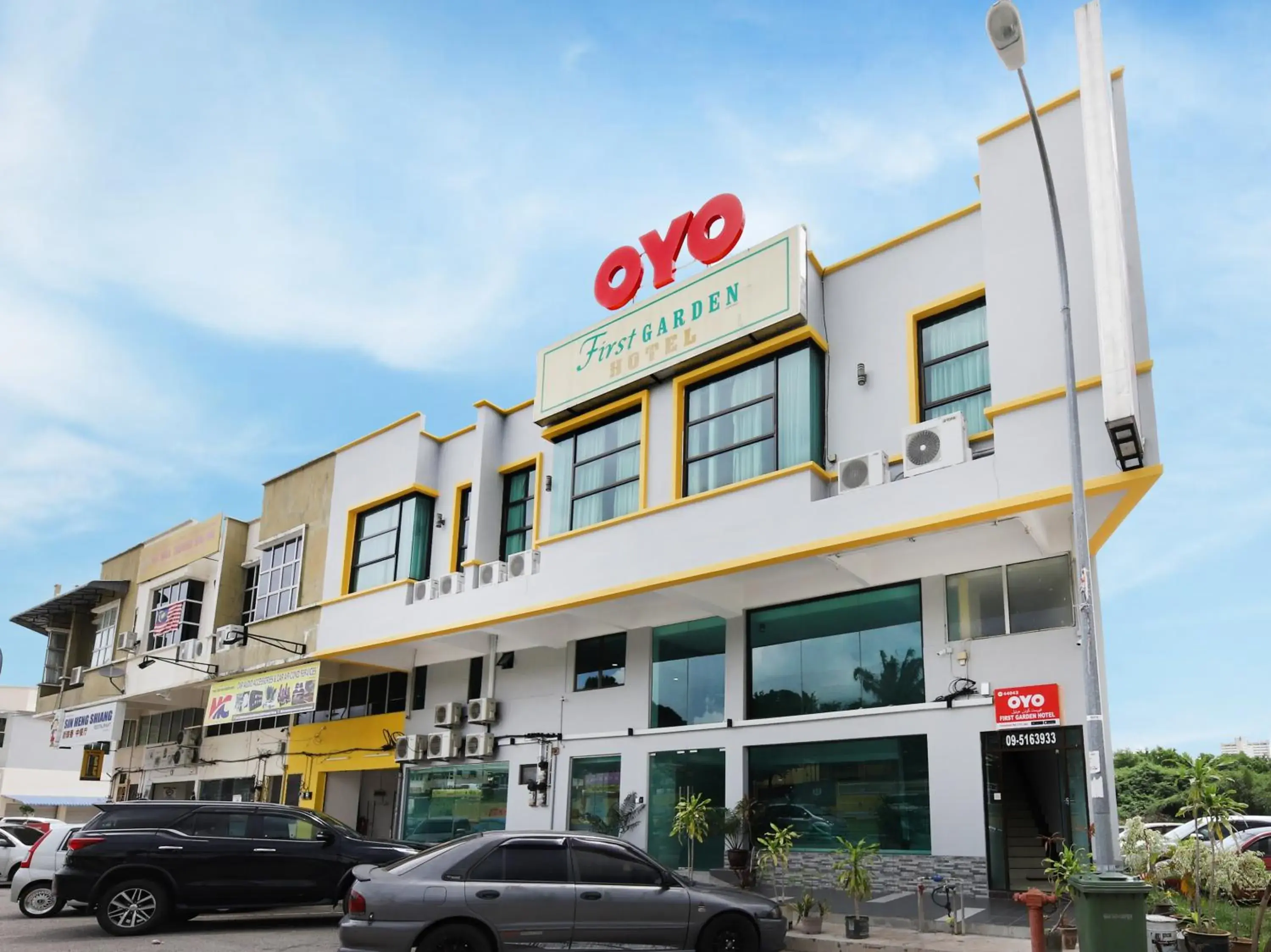 Property Building in OYO 44043 First Garden Hotel