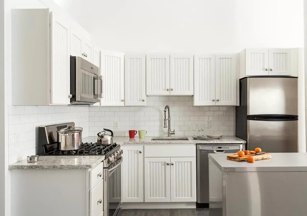 Kitchen or kitchenette, Kitchen/Kitchenette in The Provincetown Hotel at Gabriel's