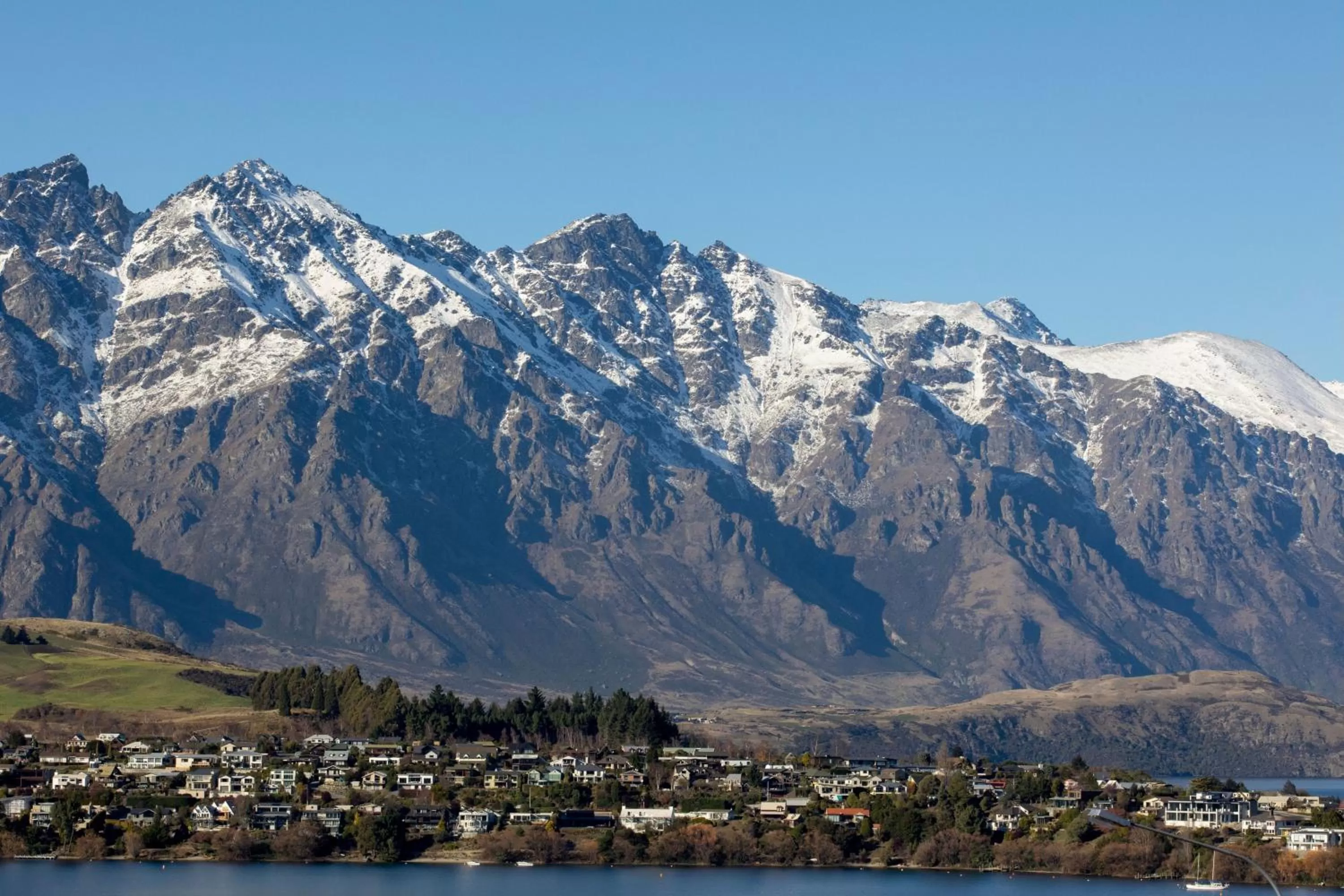 Mountain view in Copthorne Hotel & Apartments Queenstown Lakeview