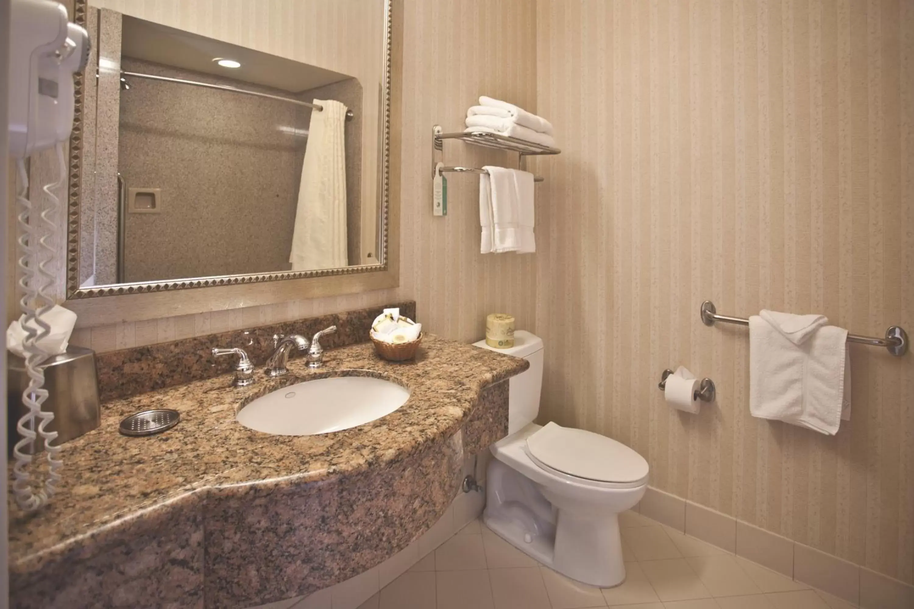 Bathroom in Bay Landing Hotel