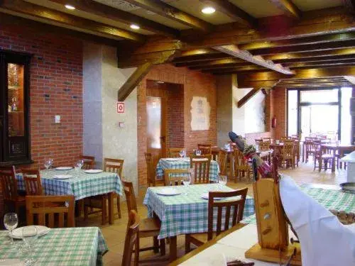 Restaurant/places to eat in Hotel Cristina Restaurant/places to eat in Hotel Cristina