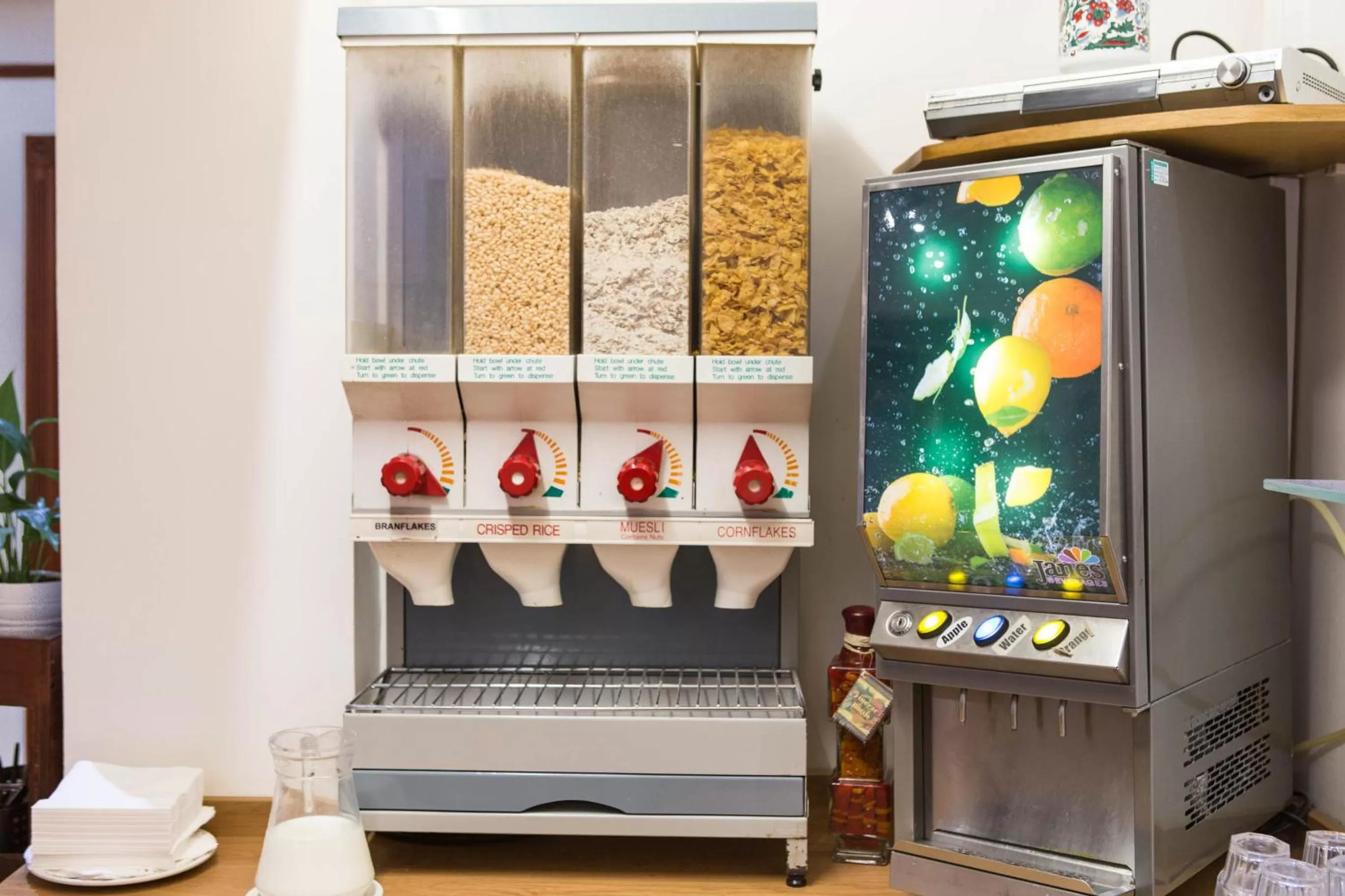 Breakfast in Shakespeare Hotel