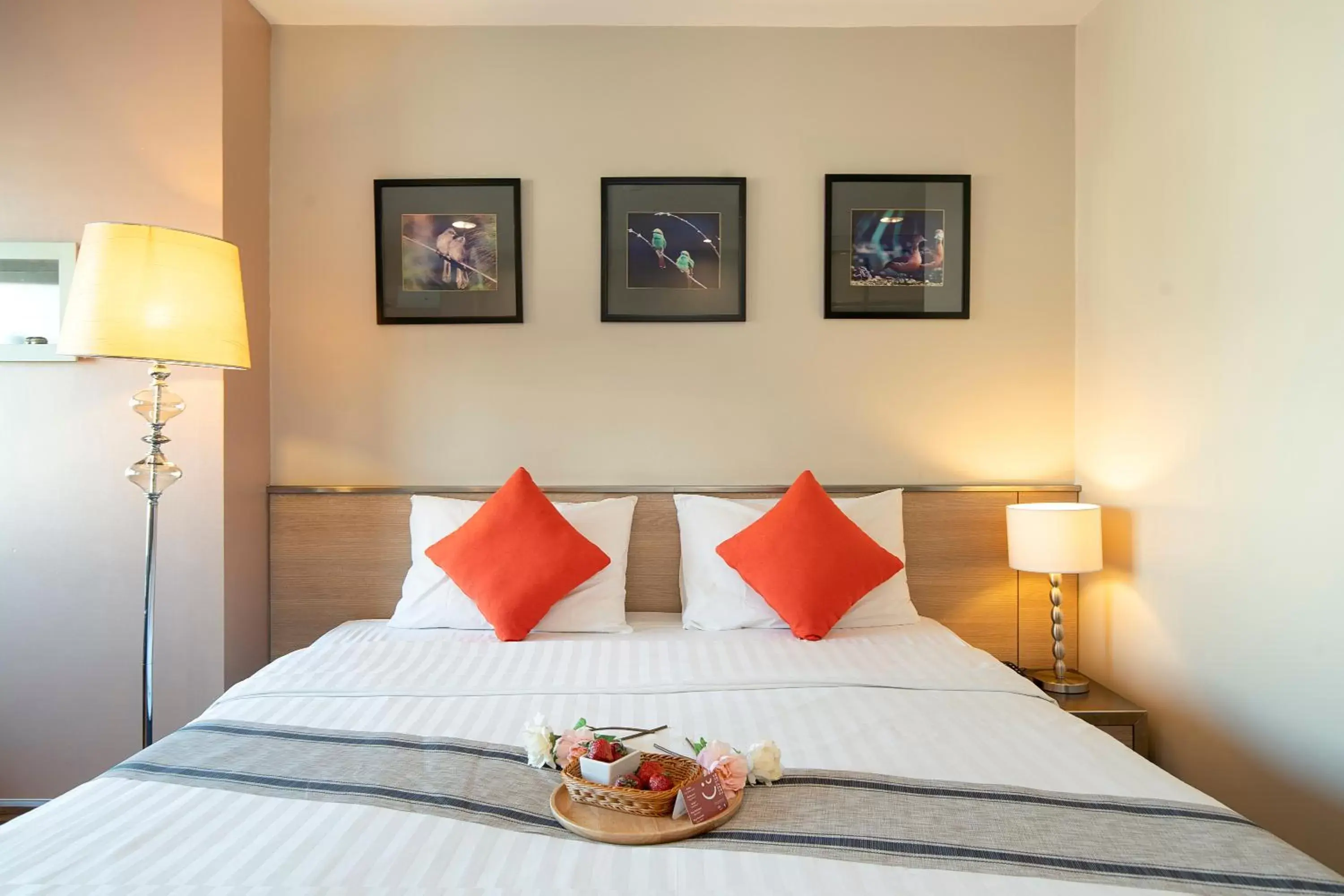 Bedroom, Bed in Bangkok Loft Inn