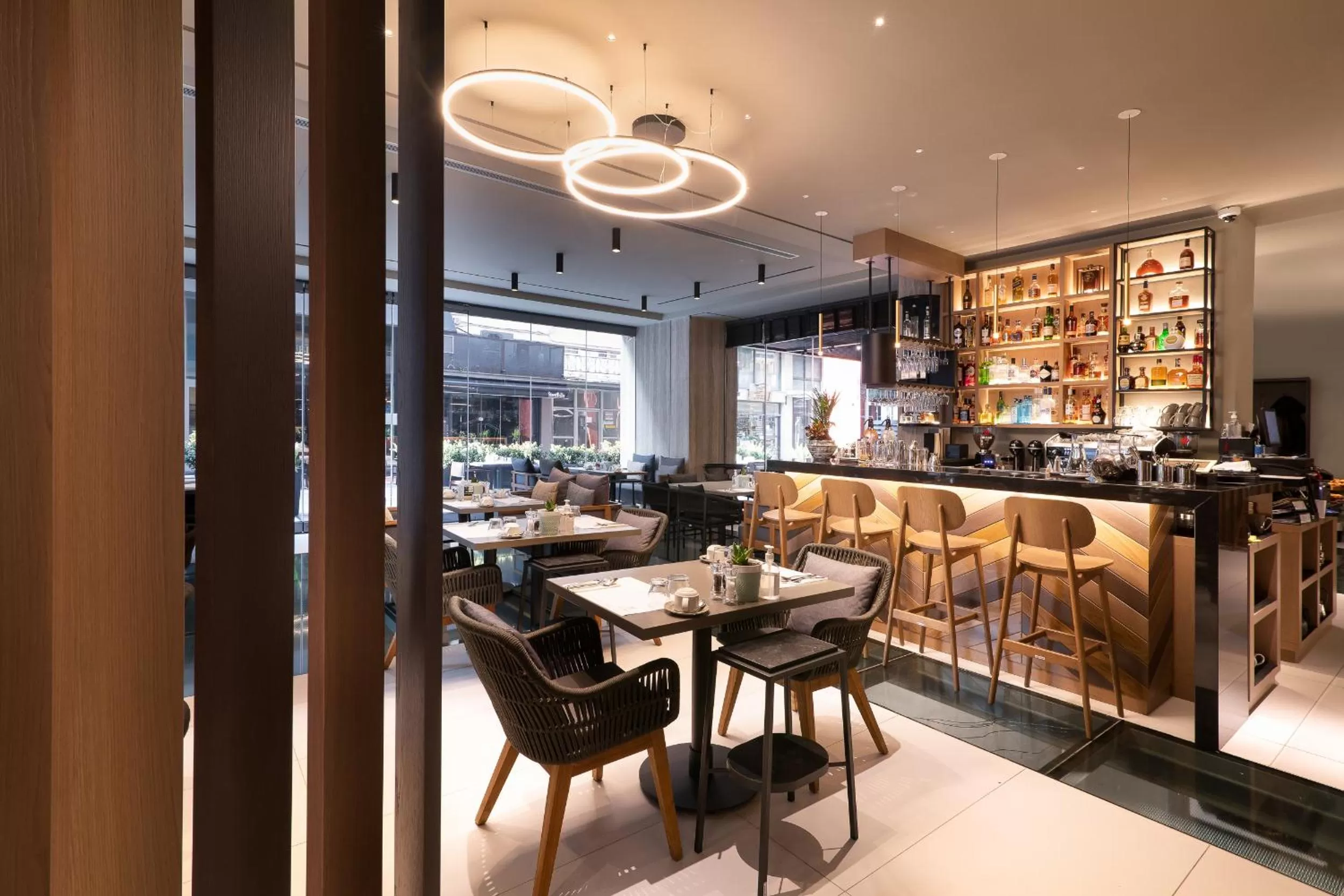 Restaurant/places to eat in S Hotel Boutique Thessaloniki