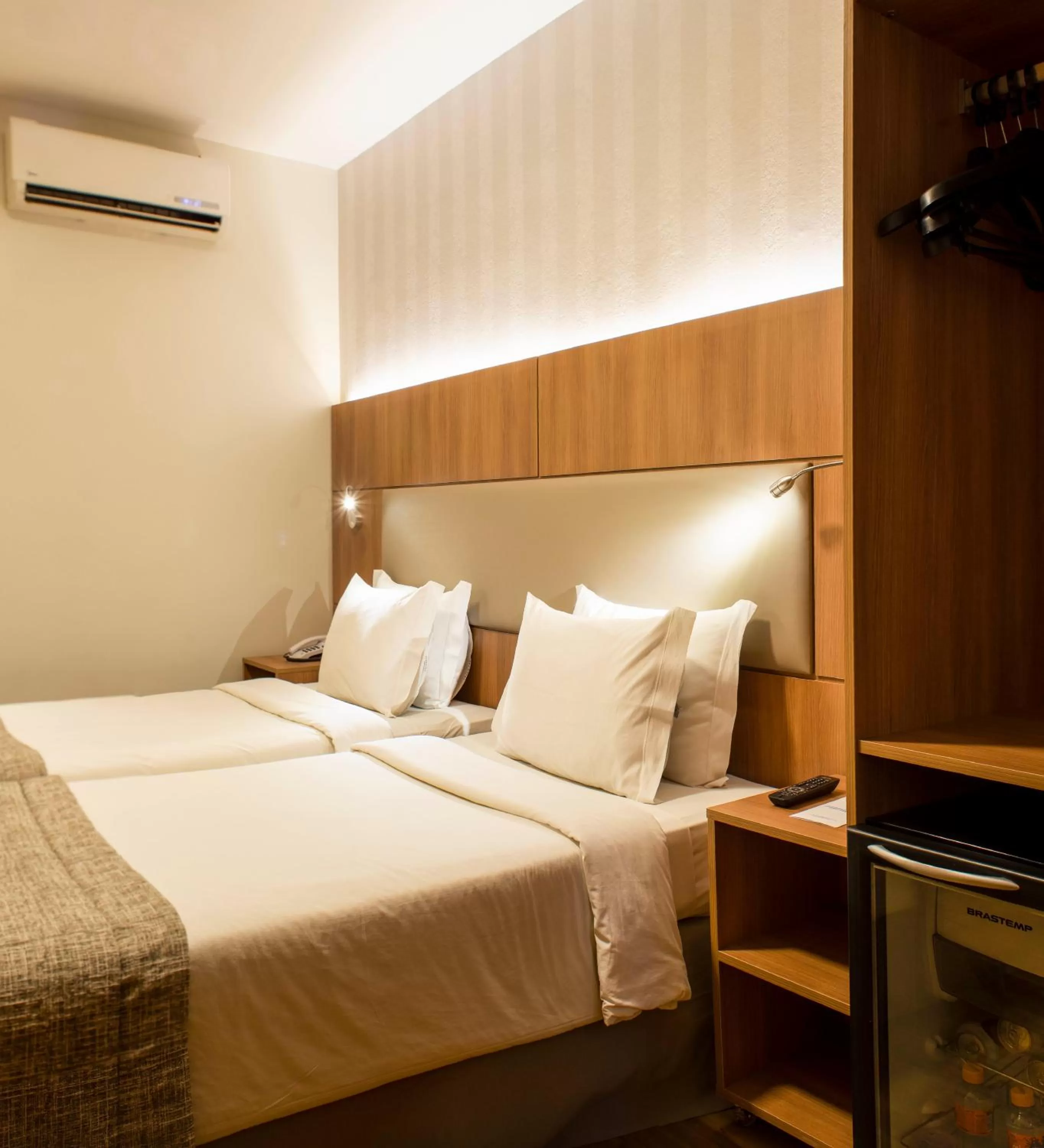 Bed in Hotel Astoria Copacabana