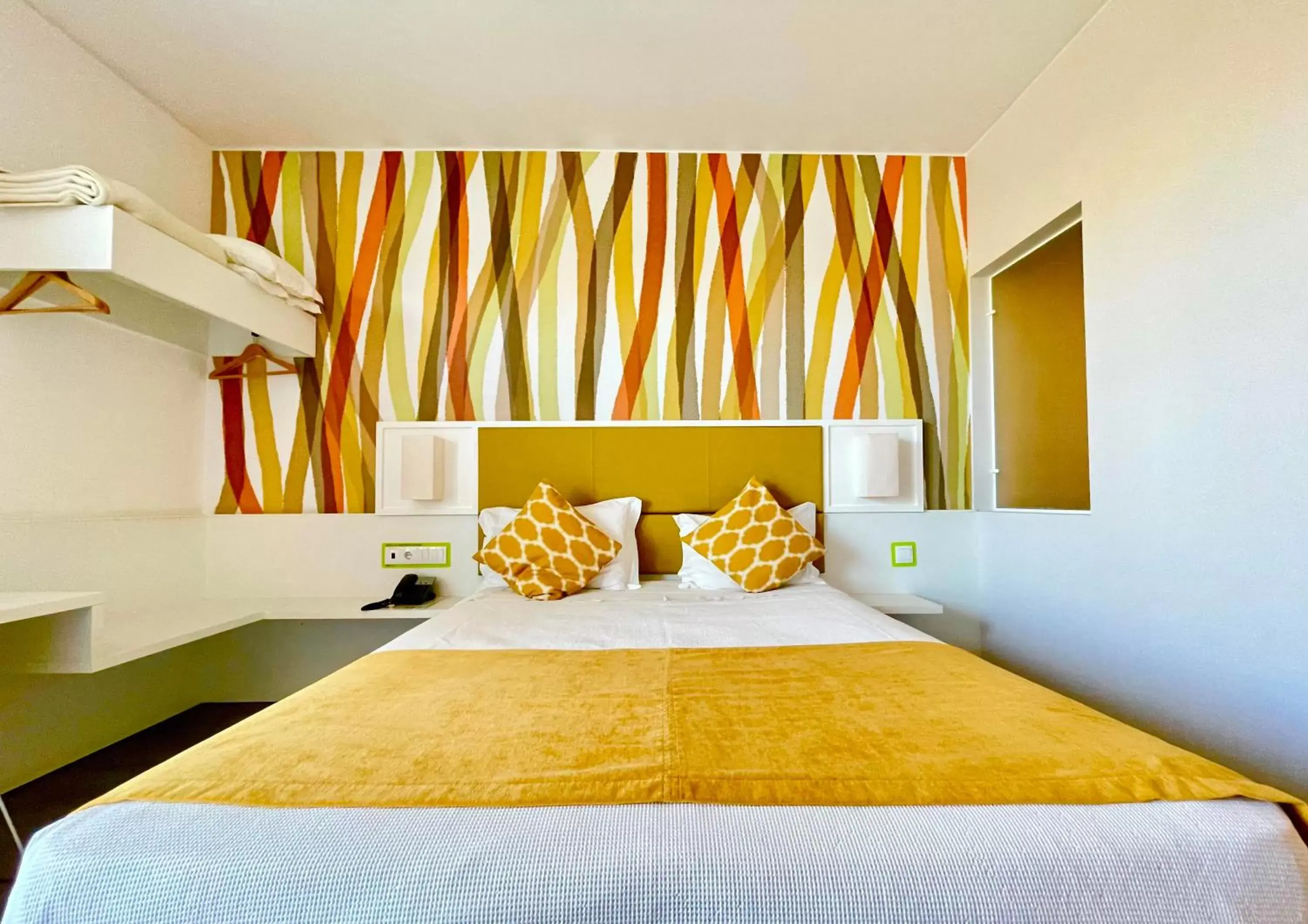 Bedroom, Bed in Hotel 3K Faro Aeroporto