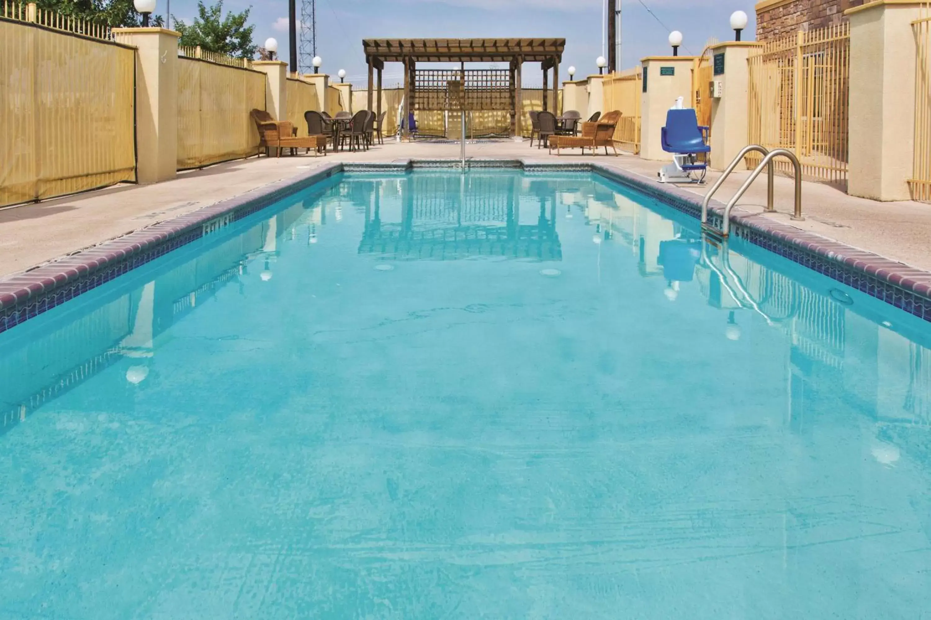 Pool view in La Quinta Inn and Suites by Wyndham - Schertz Pool view in La Quinta Inn and Suites by Wyndham - Schertz