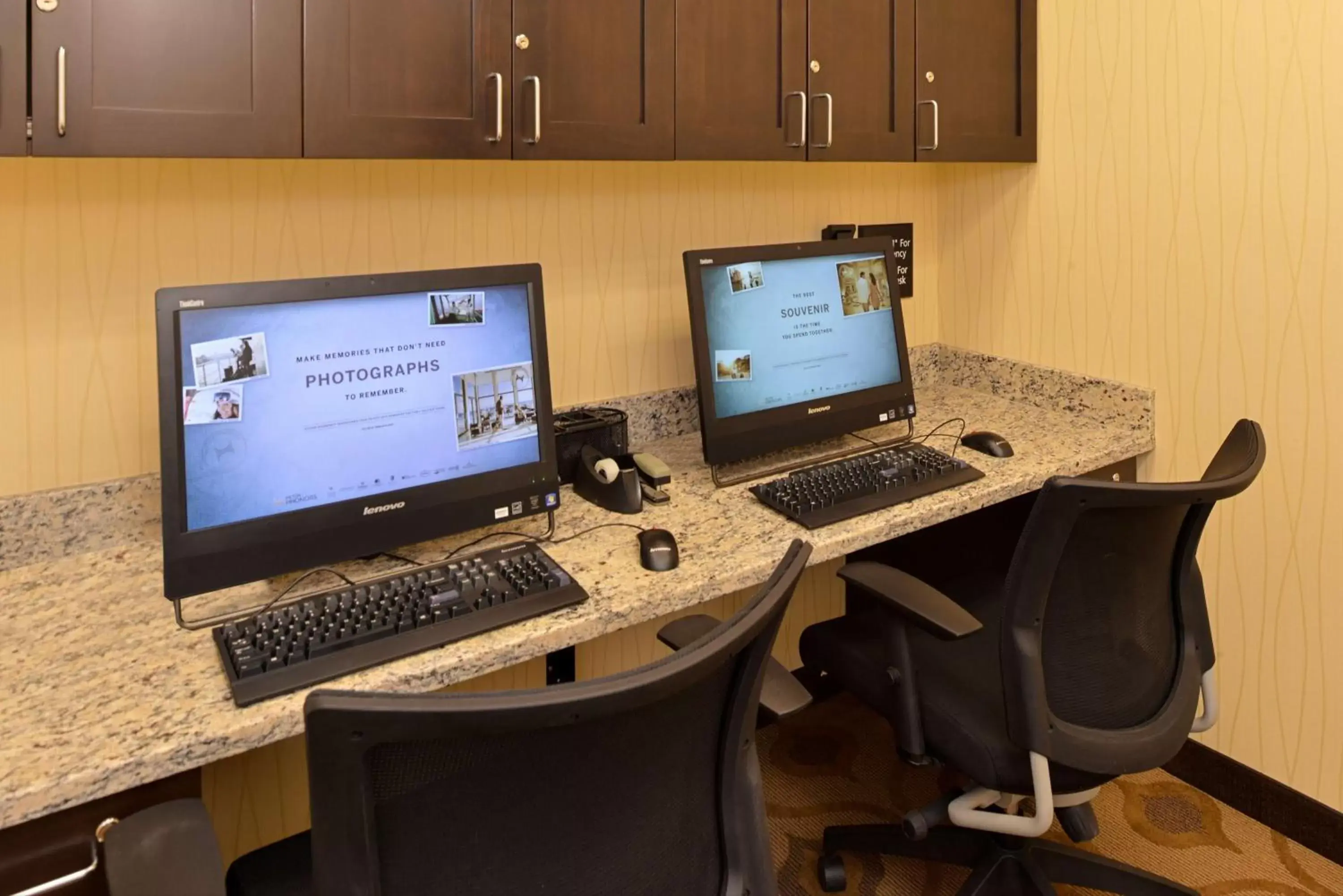 Business facilities, Business Area/Conference Room in Hampton Inn & Suites Douglas