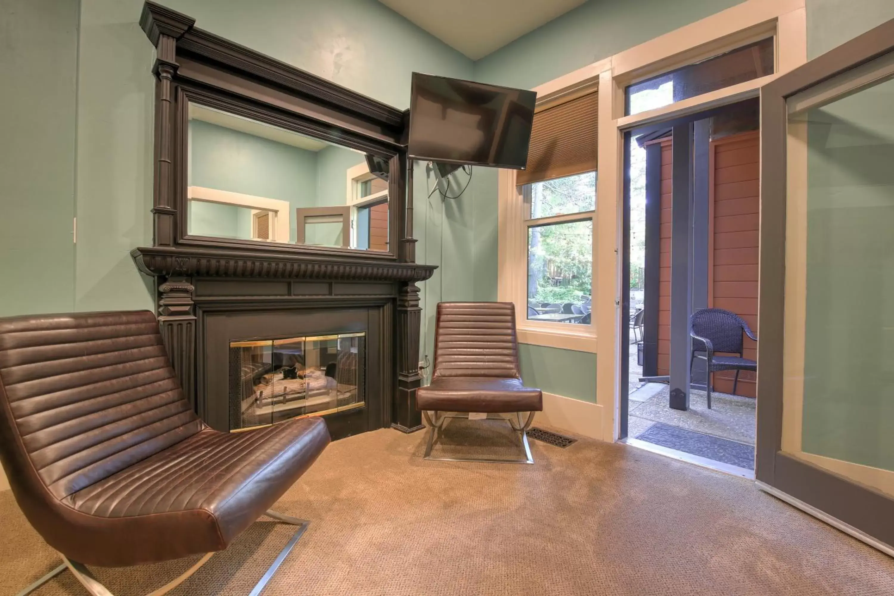 Living room, Seating Area in The Groveland Hotel