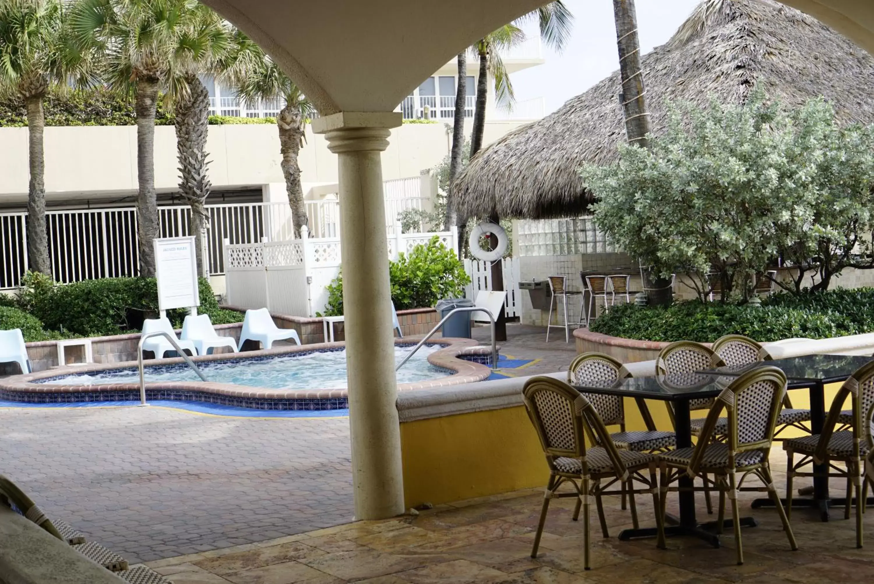 Hot Tub, Swimming Pool in Ocean Sky Hotel & Resort