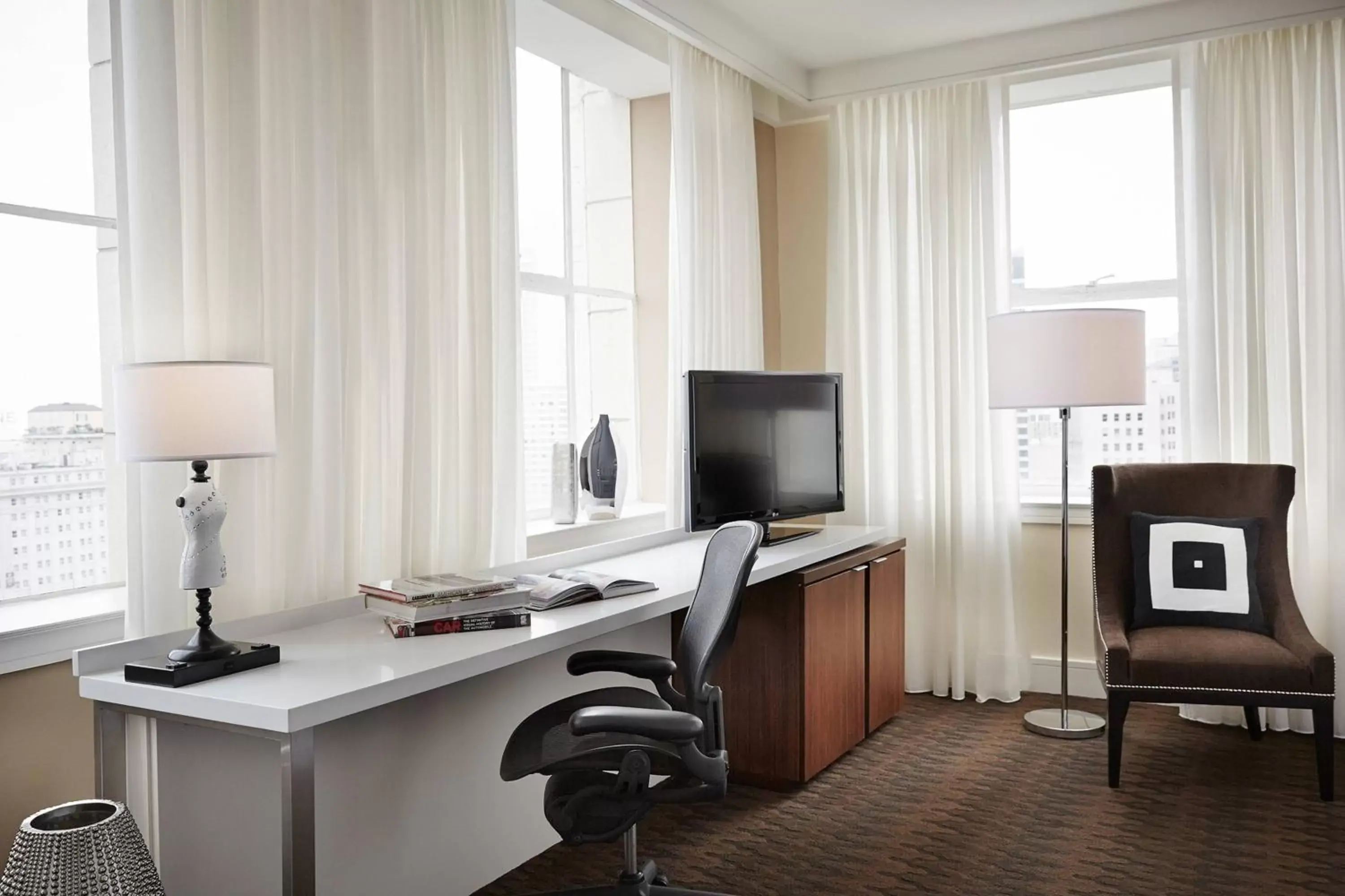 King Room in Renaissance New Orleans Pere Marquette French Quarter Area Hotel King Room in Renaissance New Orleans Pere Marquette French Quarter Area Hotel