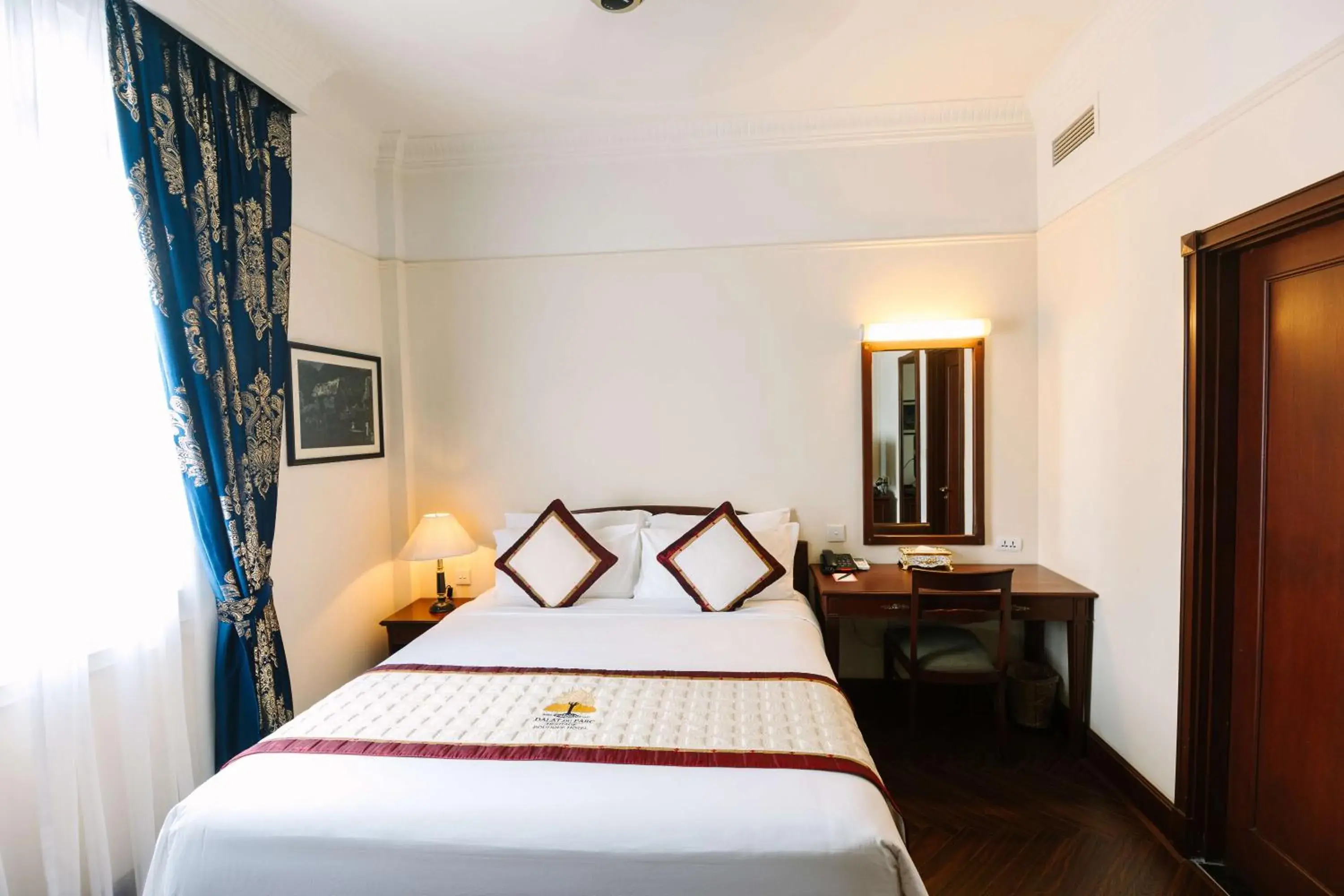 Bed in Du Parc Hotel Dalat