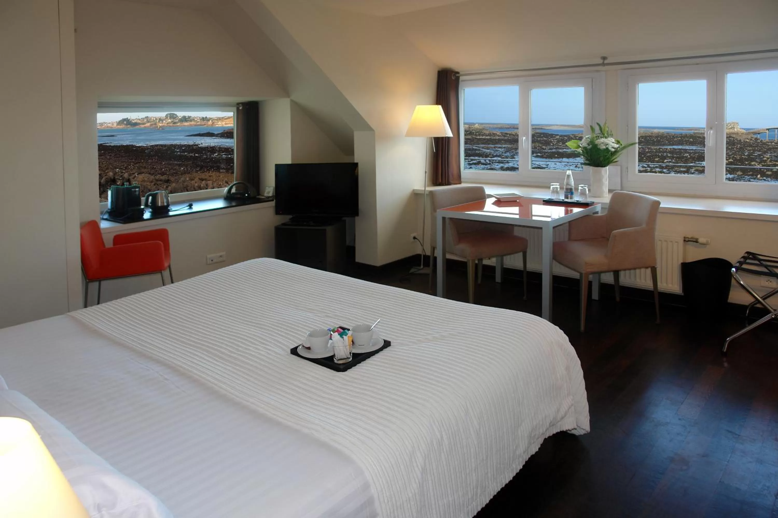 Photo of the whole room, Bed in Hotel Le Temps De Vivre