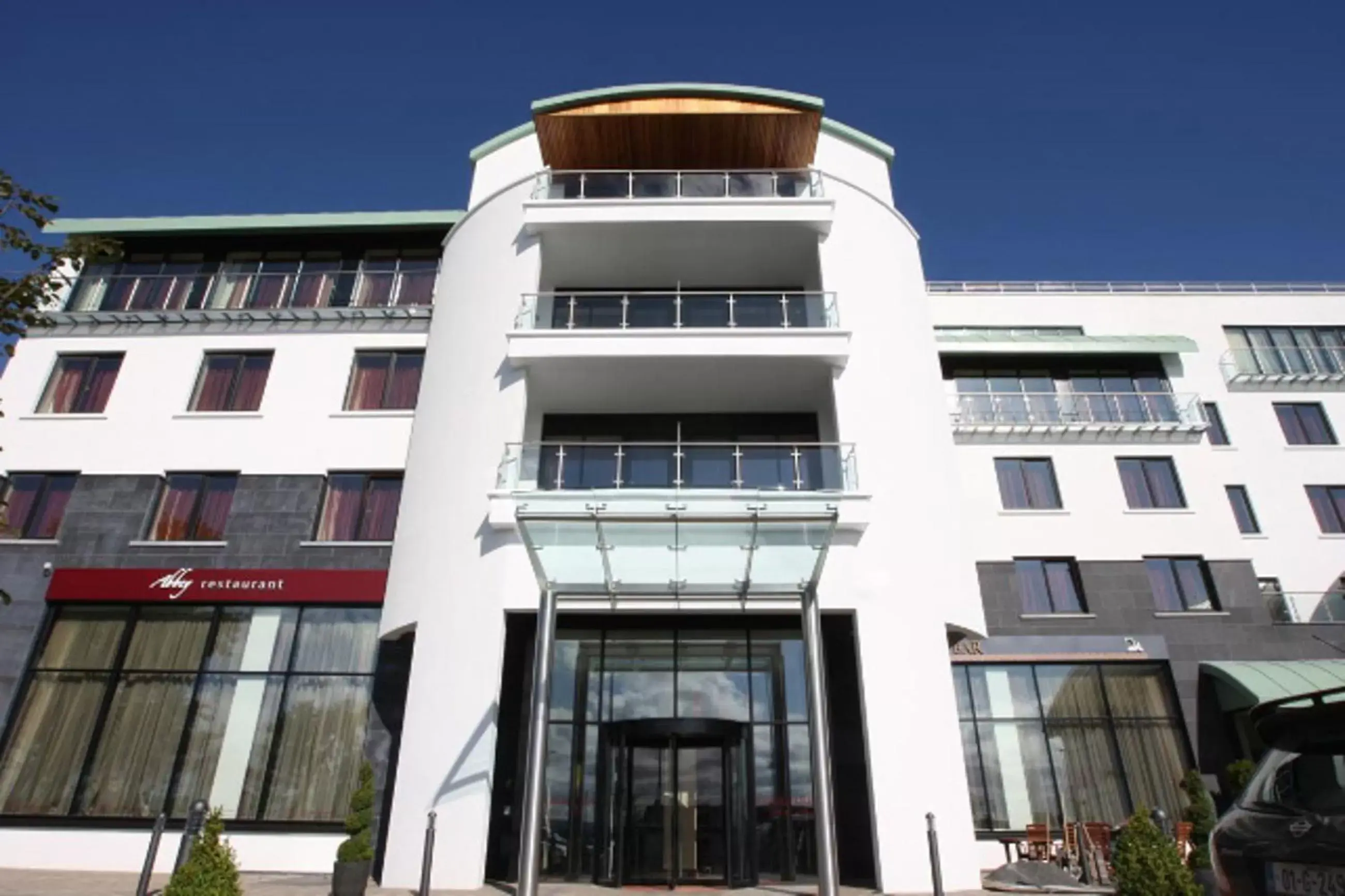 Facade/entrance, Property Building in Loughrea Hotel & Spa