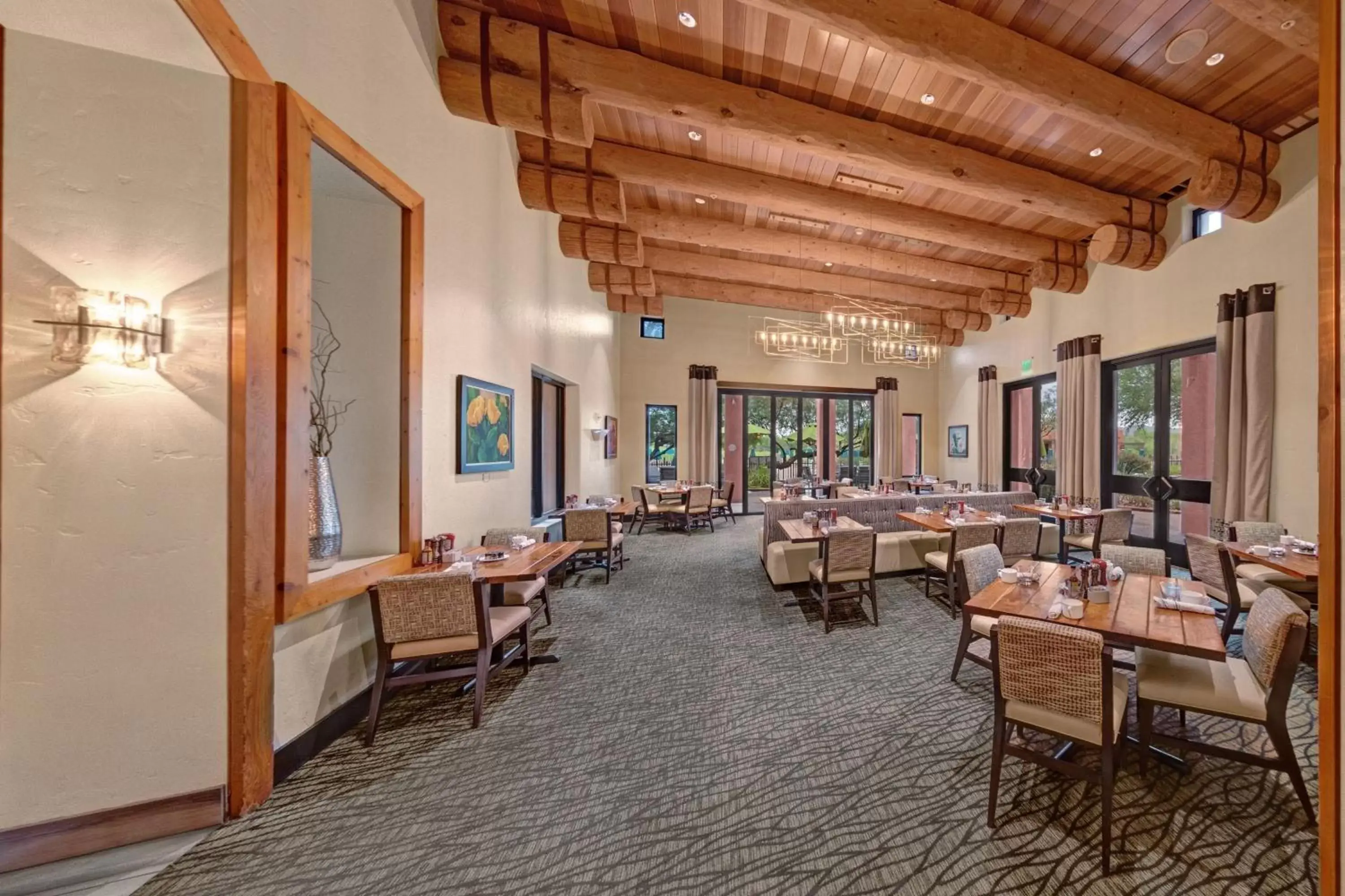 Lobby or reception, Restaurant/Places to Eat in Sheraton Grand at Wild Horse Pass