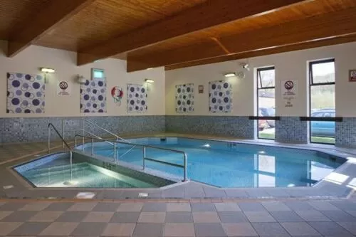 Swimming pool in Holiday Inn Newport by IHG