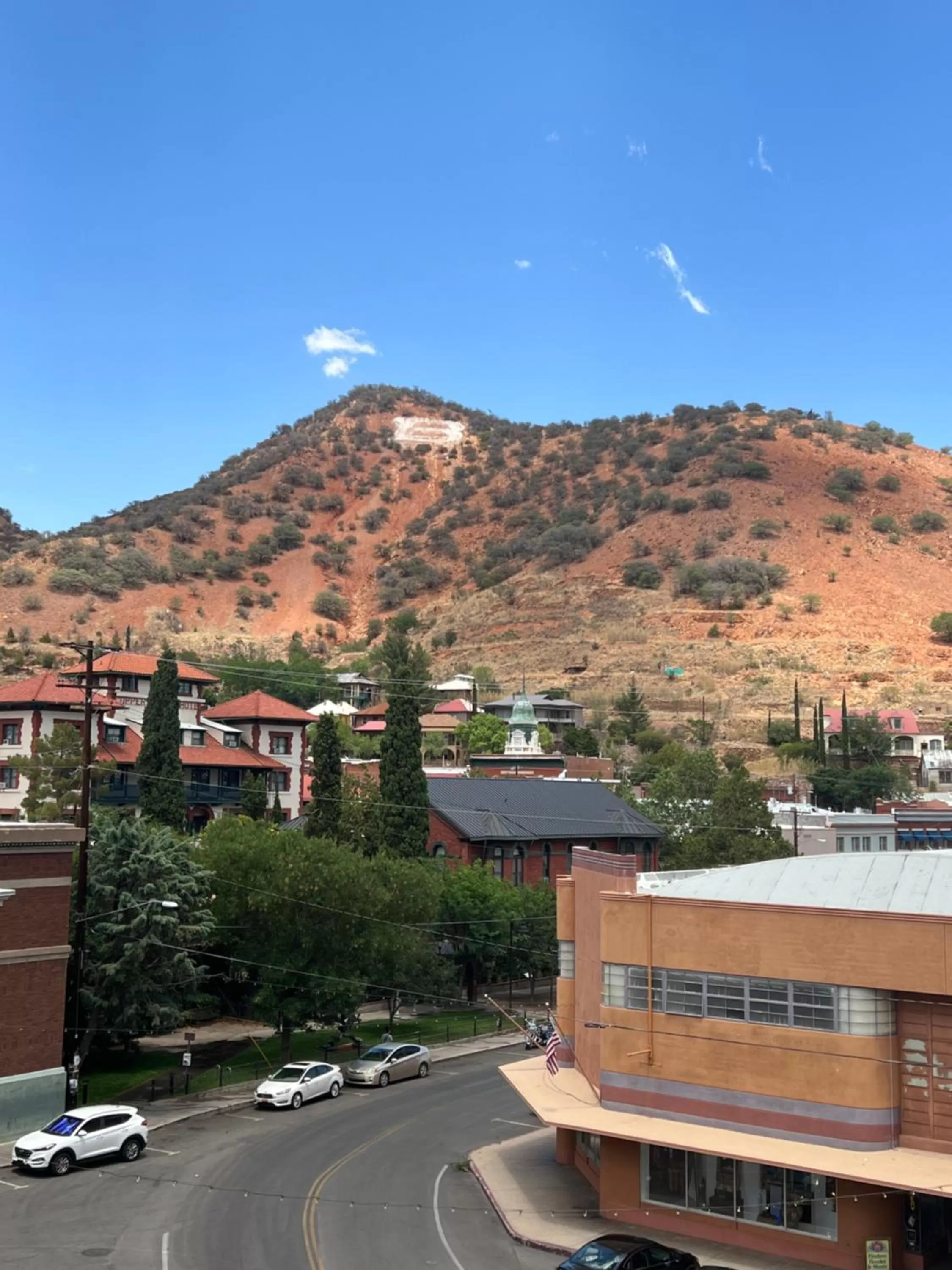 Day in Canyon Rose Hotel