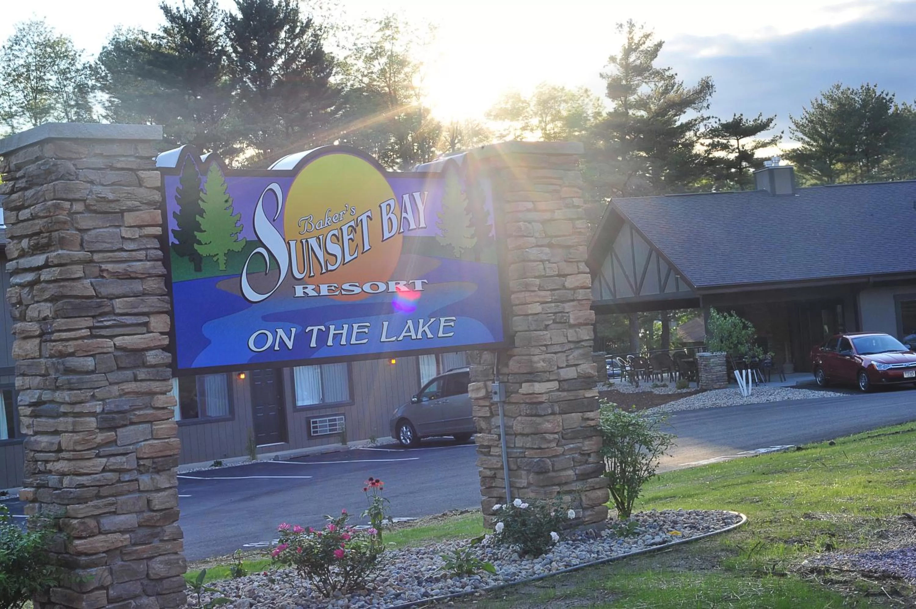 Sunset Bay Resort & Suites