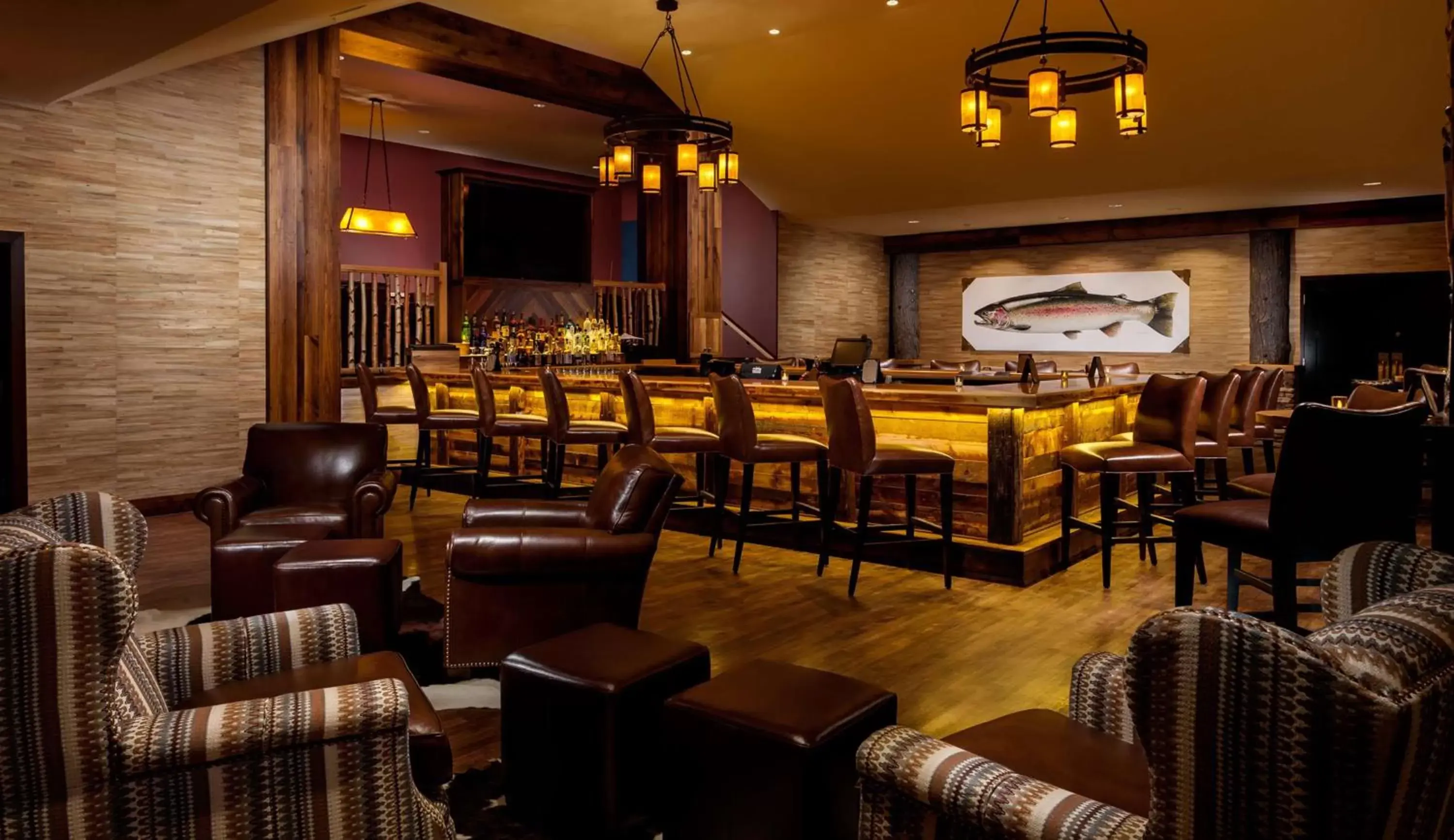 Lounge or bar, Restaurant/Places to Eat in Tailwater Lodge Altmar, Tapestry Collection By Hilton