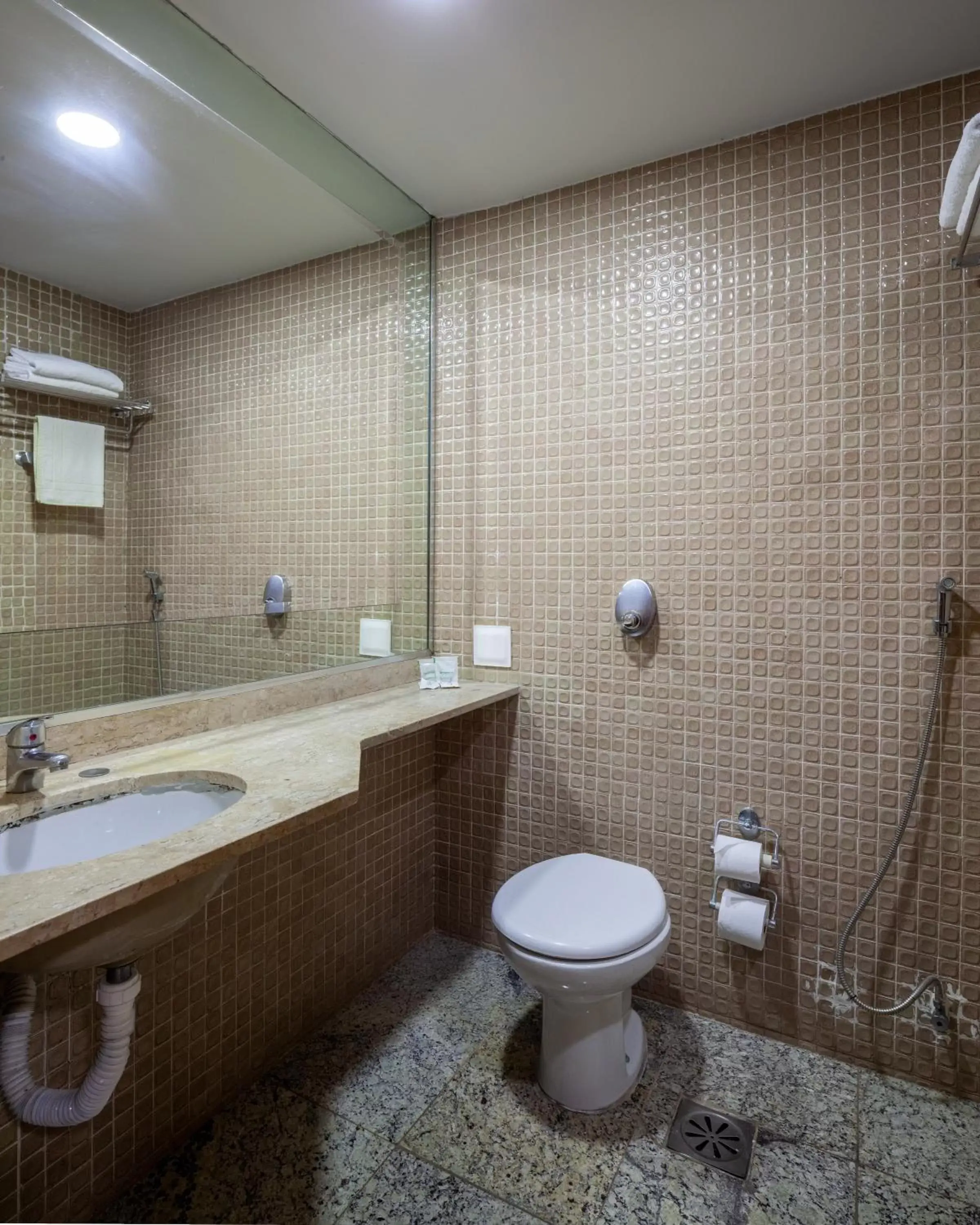 Bathroom in Nacional Inn Belo Horizonte