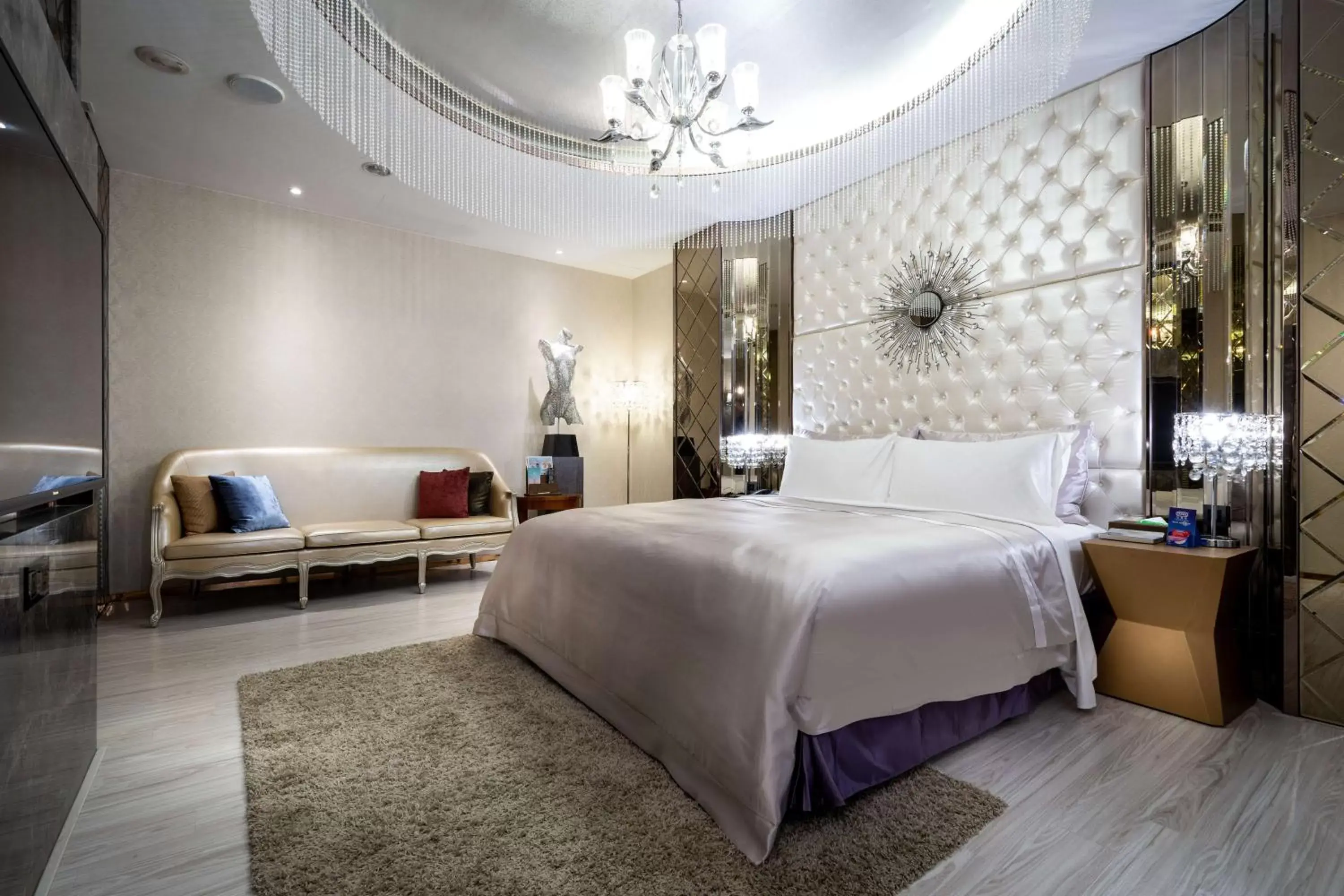 Bed in AURORA MOTEL Bed in AURORA MOTEL