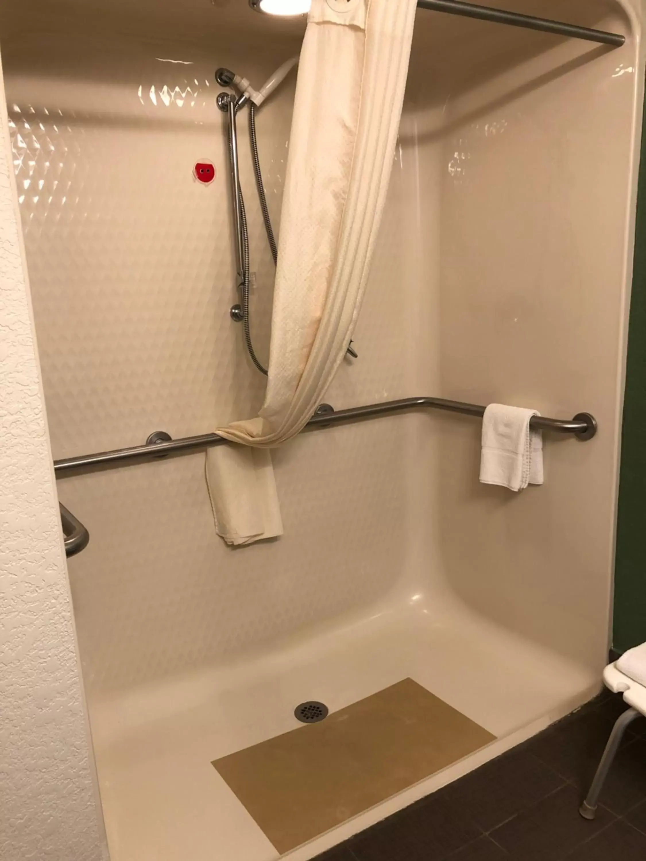 Queen Room with Roll-In Shower - Accessible/Non-Smoking in Blankenbaker Inn by IHG Queen Room with Roll-In Shower - Accessible/Non-Smoking in Blankenbaker Inn by IHG