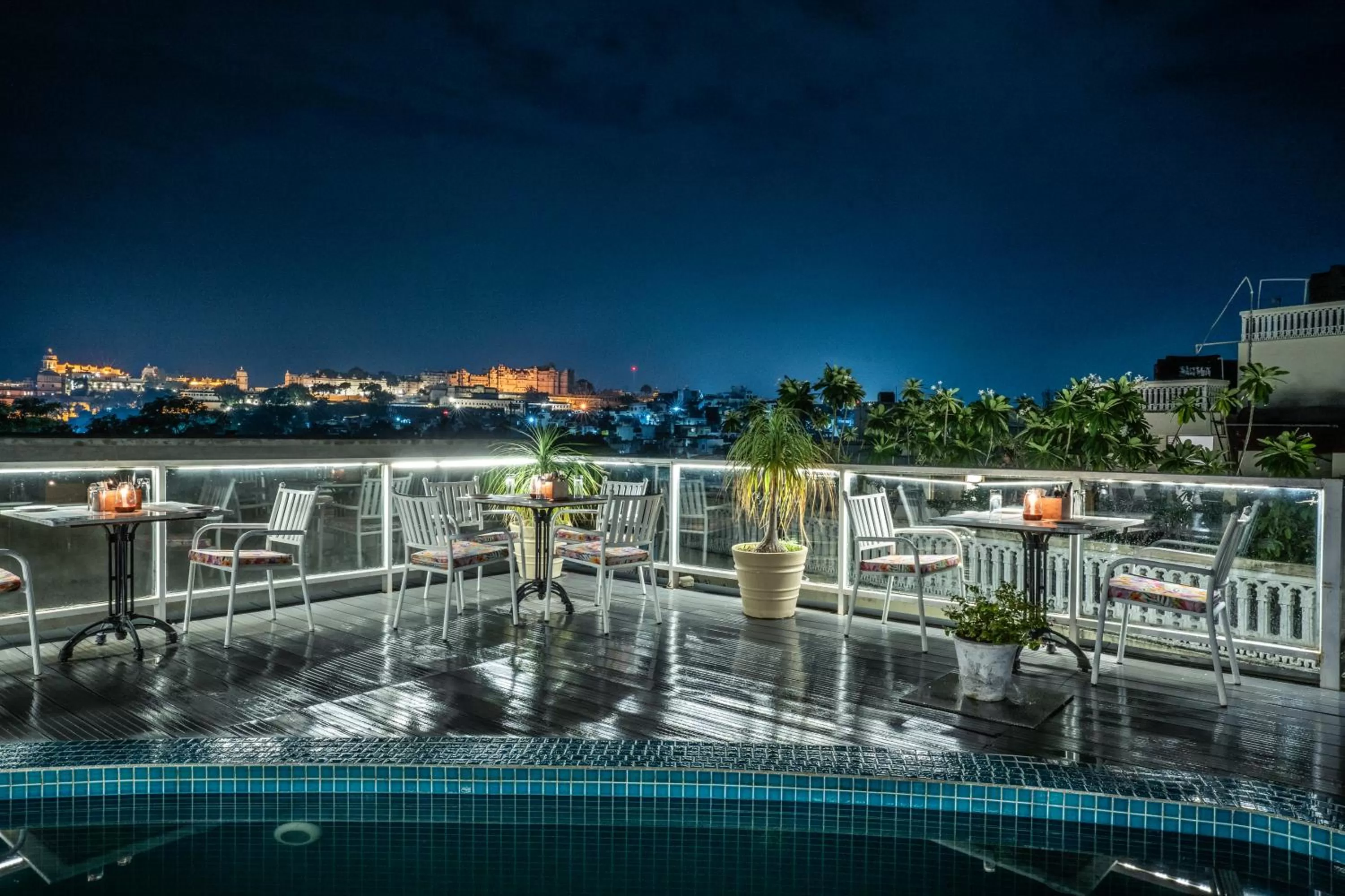 Night in Tripli Hotels Shiv Villas