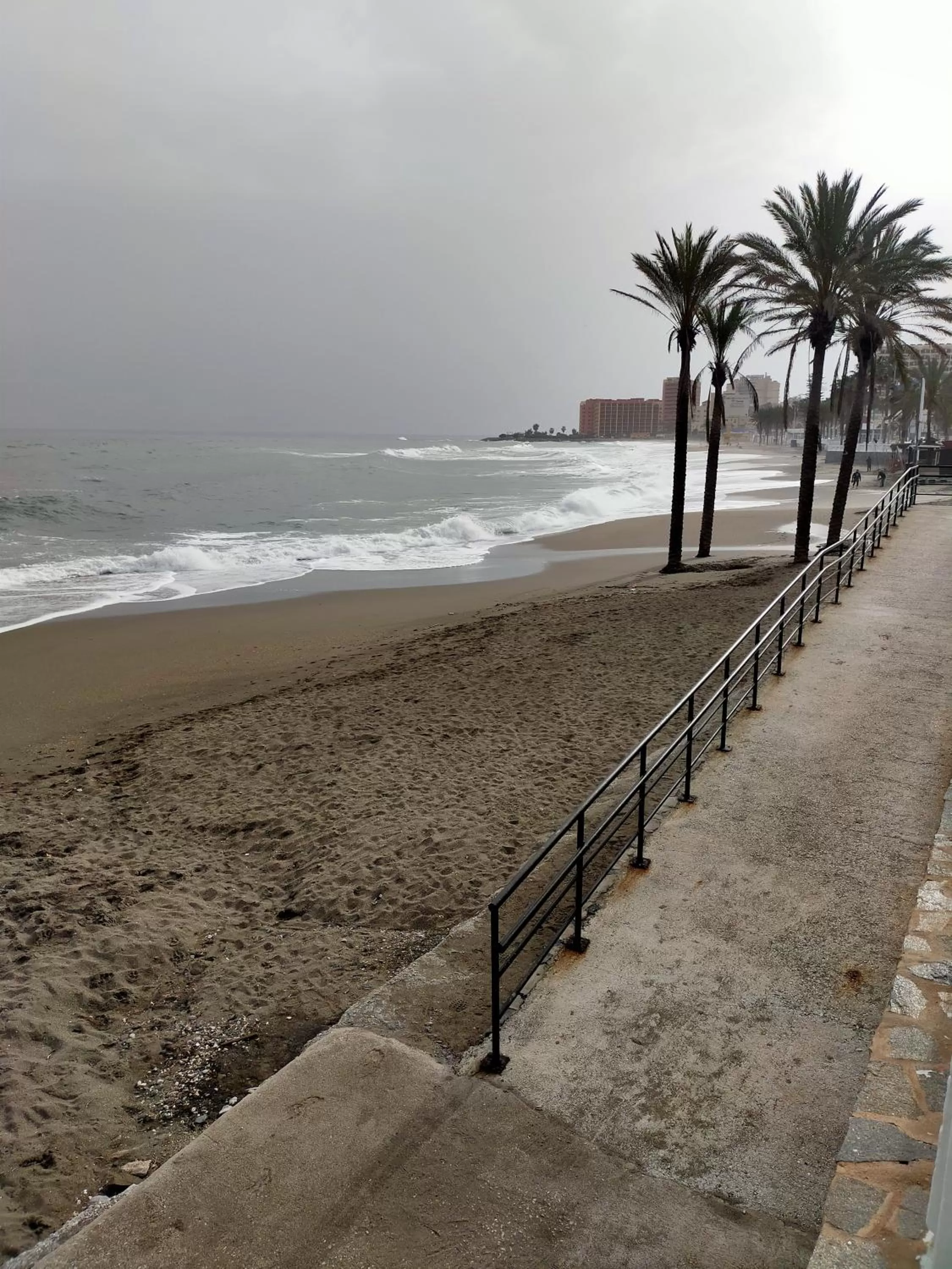 Beach in Benalmadena ,apartamento-Estudio primera Línea de Playa