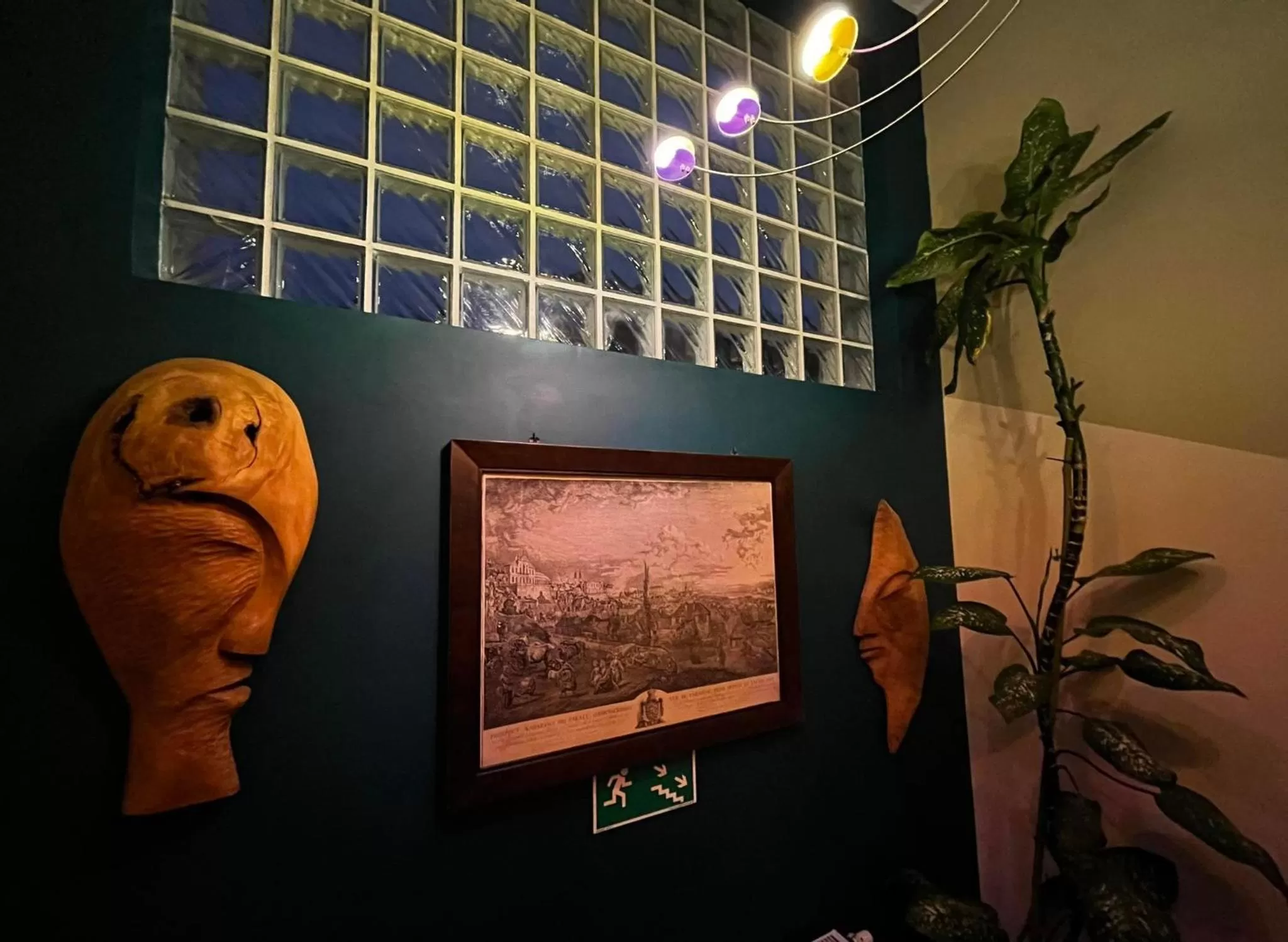 Decorative detail in Tenis Club