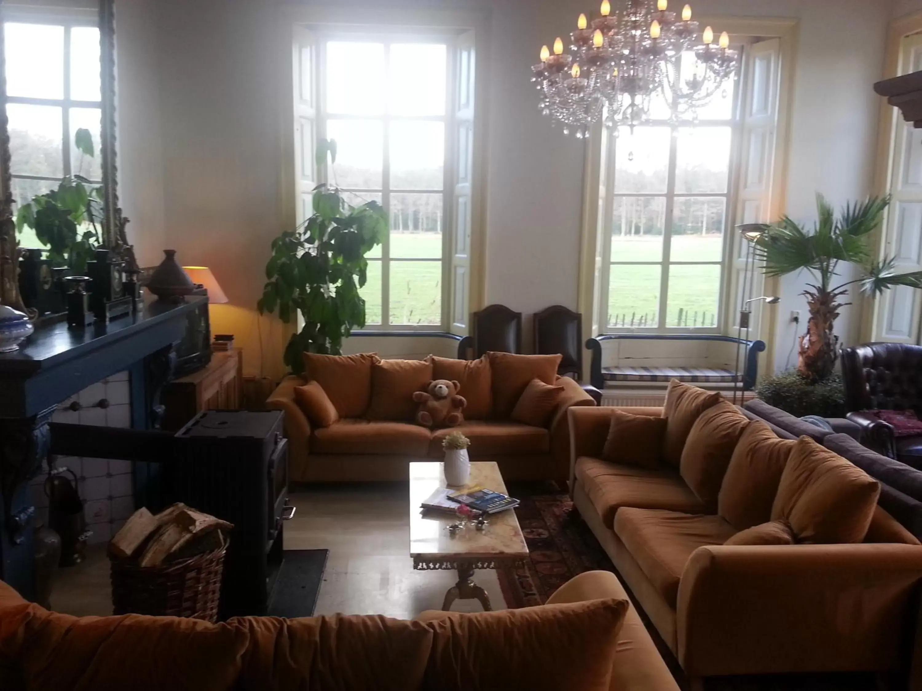 Communal lounge/ TV room in Hotel Restaurant Roerdinkhof