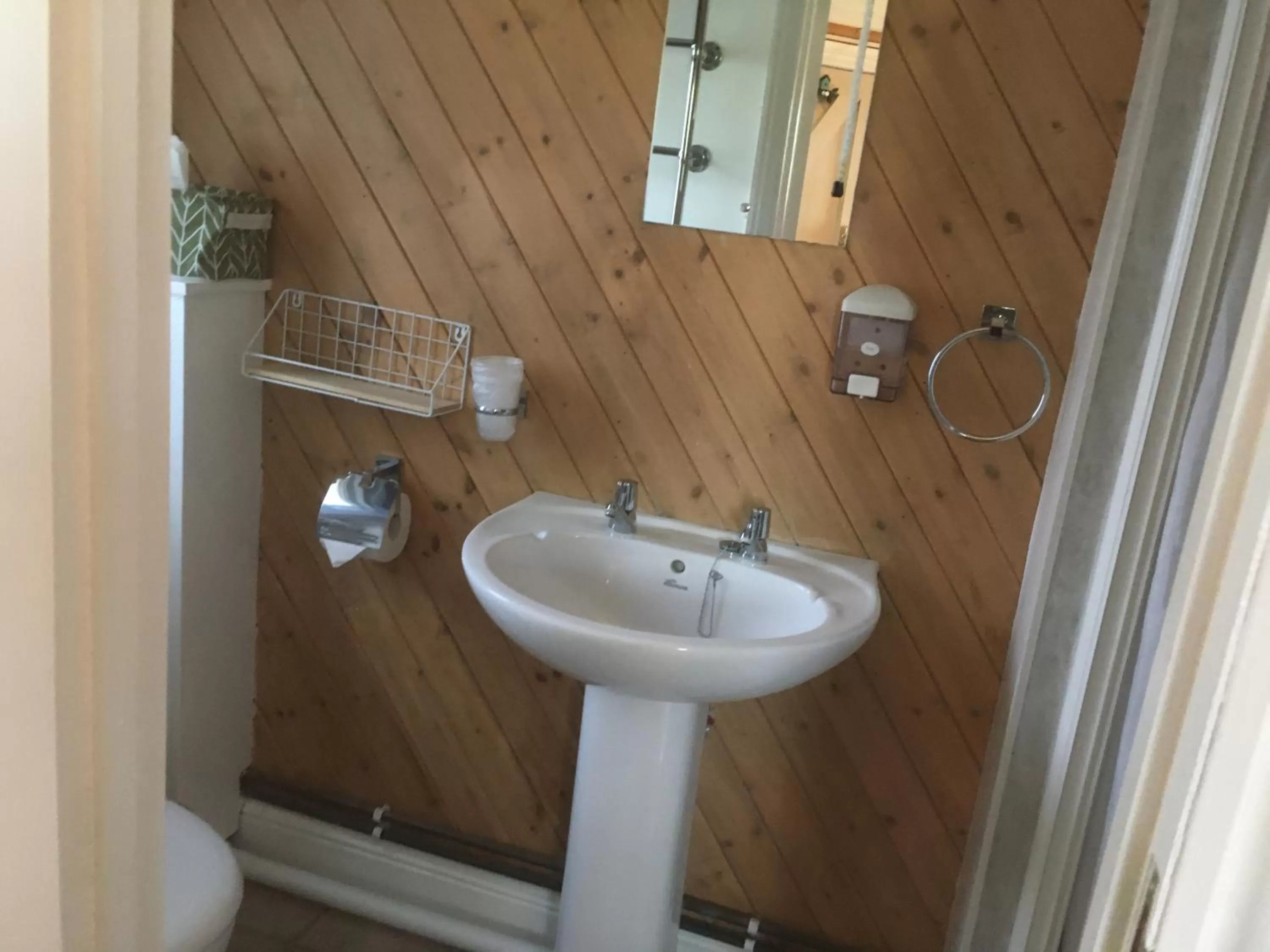 Bathroom in Otters Green