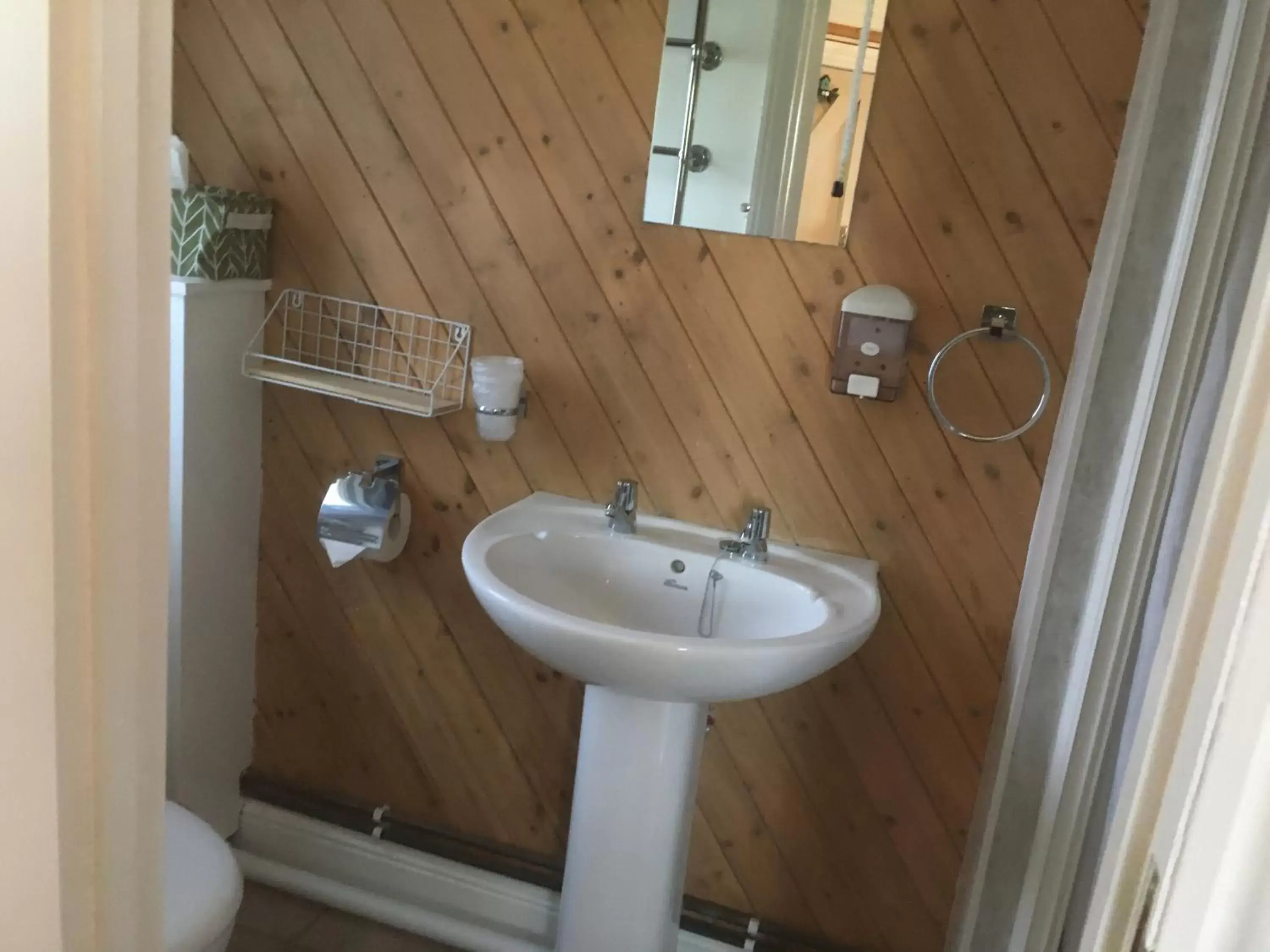 Bathroom in Otters Green