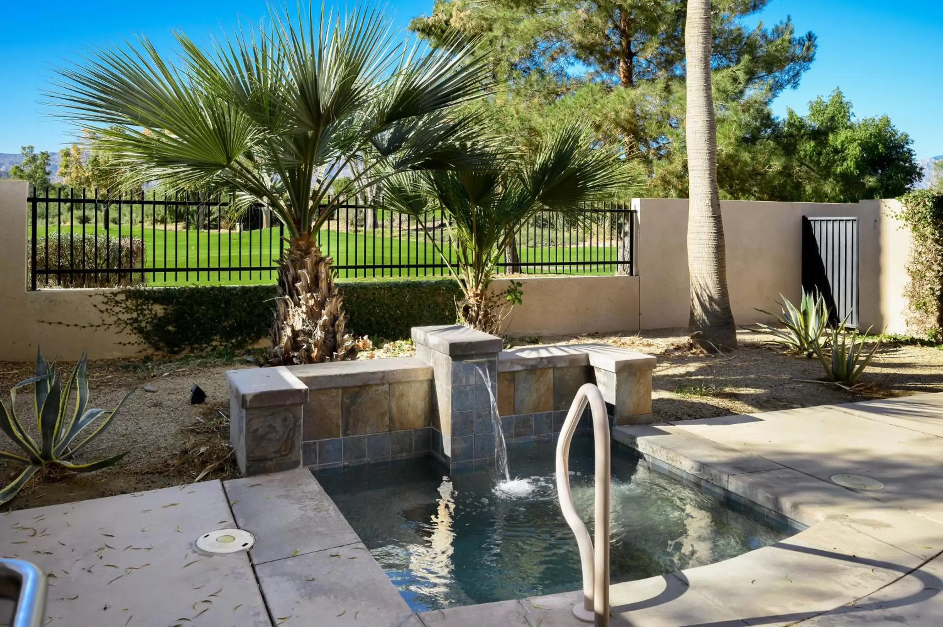 Hot Tub in Hyatt Regency Indian Wells Resort & Spa