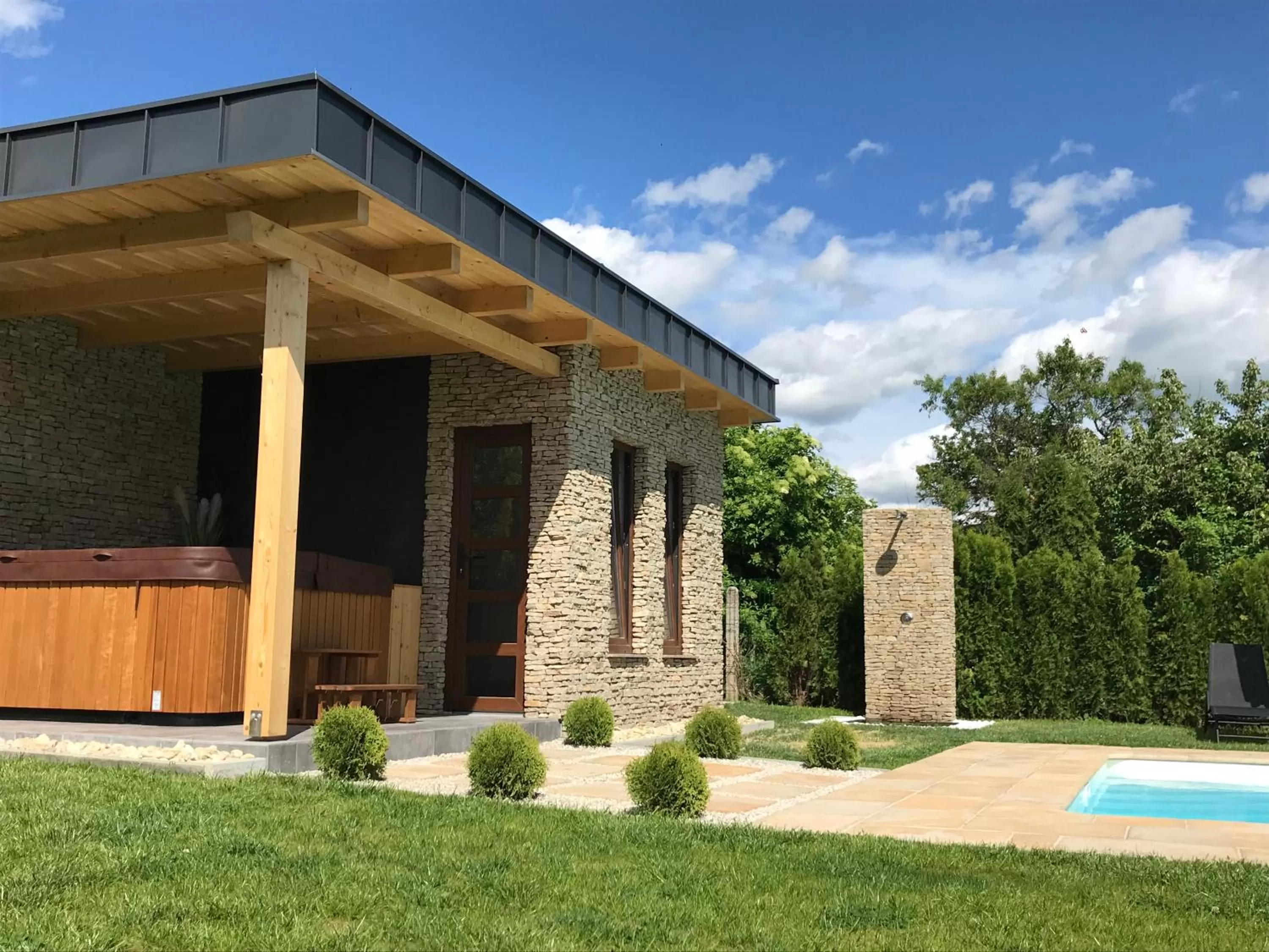 Garden, Property Building in Villa Aruba & Private SPA Suites