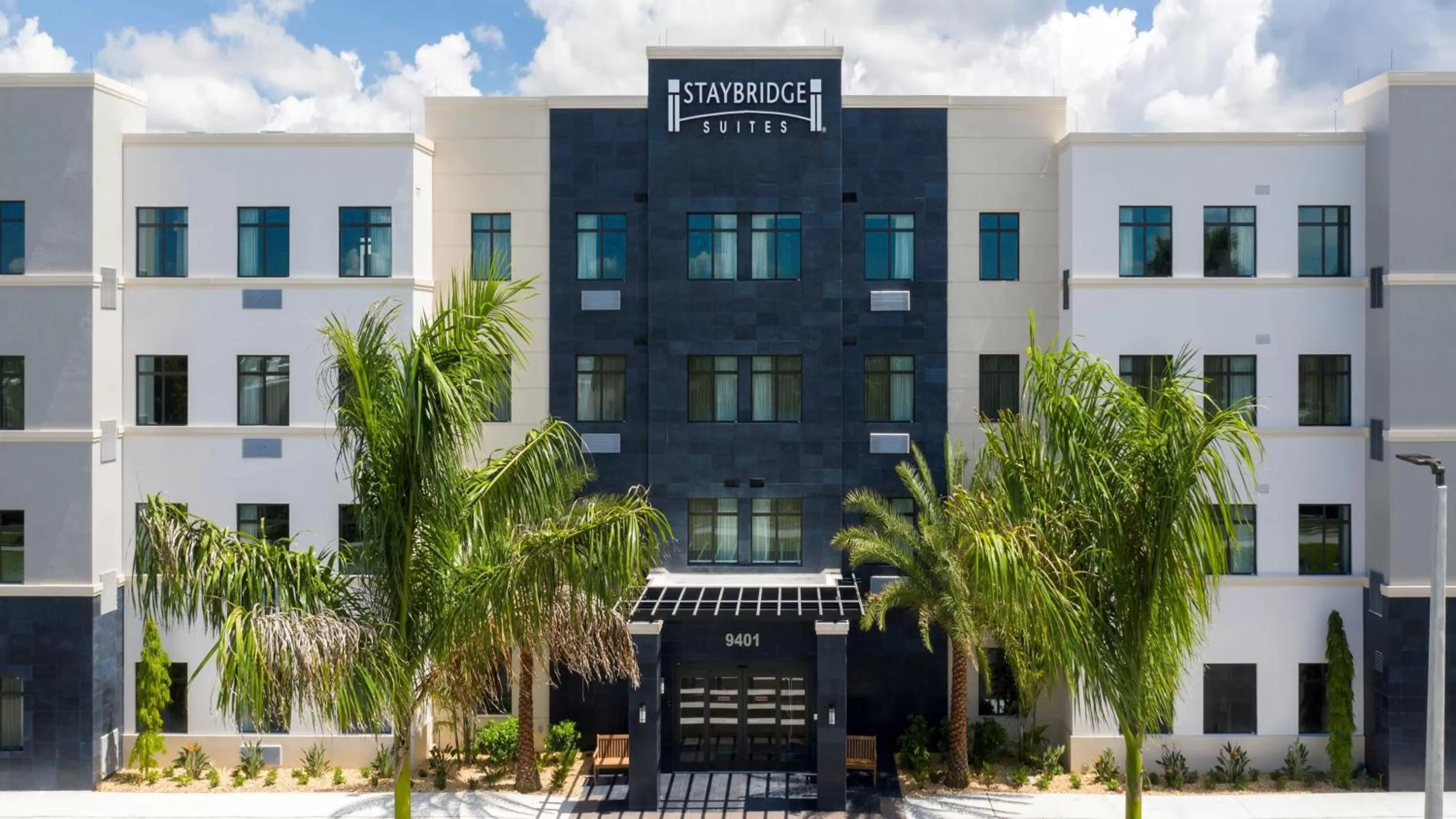 Property building in Staybridge Suites - Naples - Marco Island by IHG