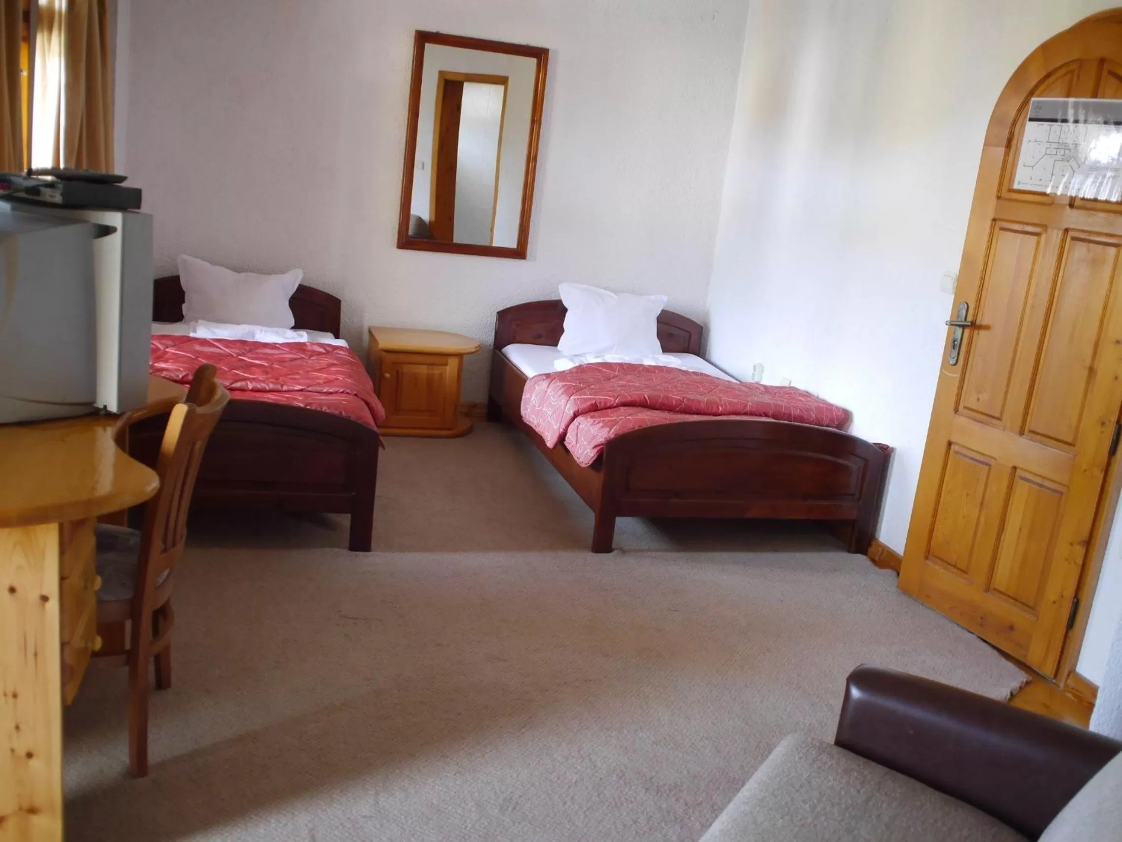 Bedroom, Bed in Family Hotel Silver