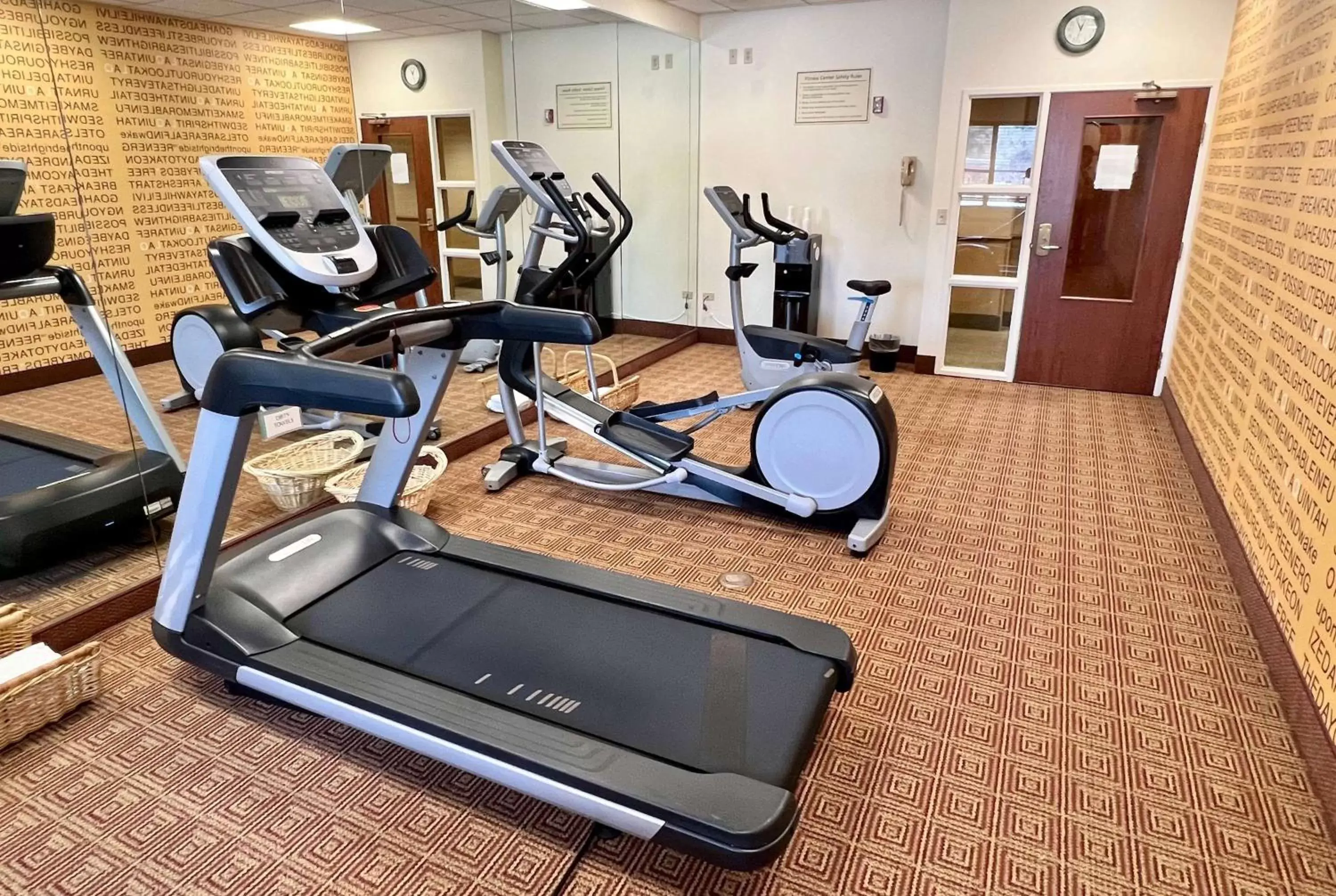 Fitness centre/facilities, Fitness Center/Facilities in La Quinta by Wyndham Bannockburn-Deerfield