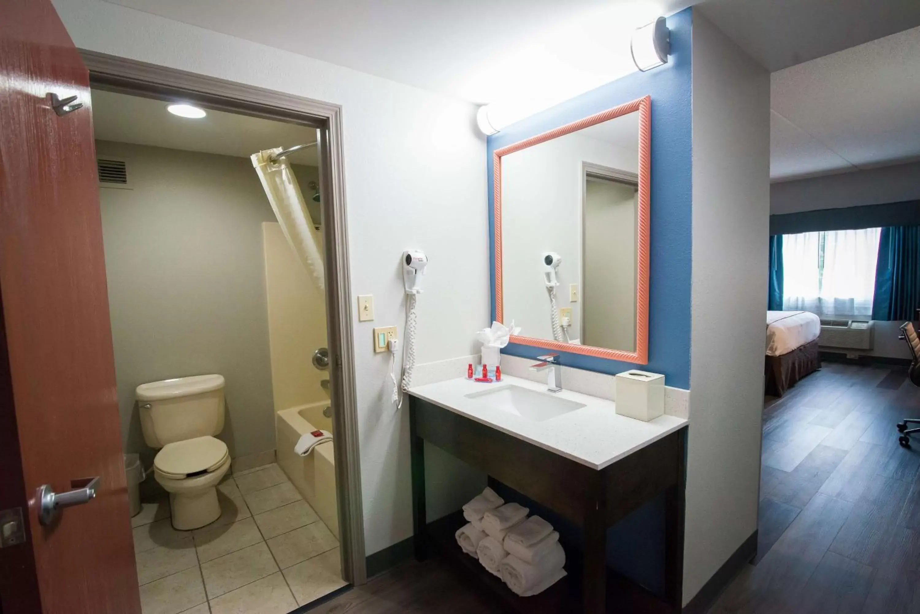 Bathroom in SureStay Plus by Best Western Louisville Airport Expo