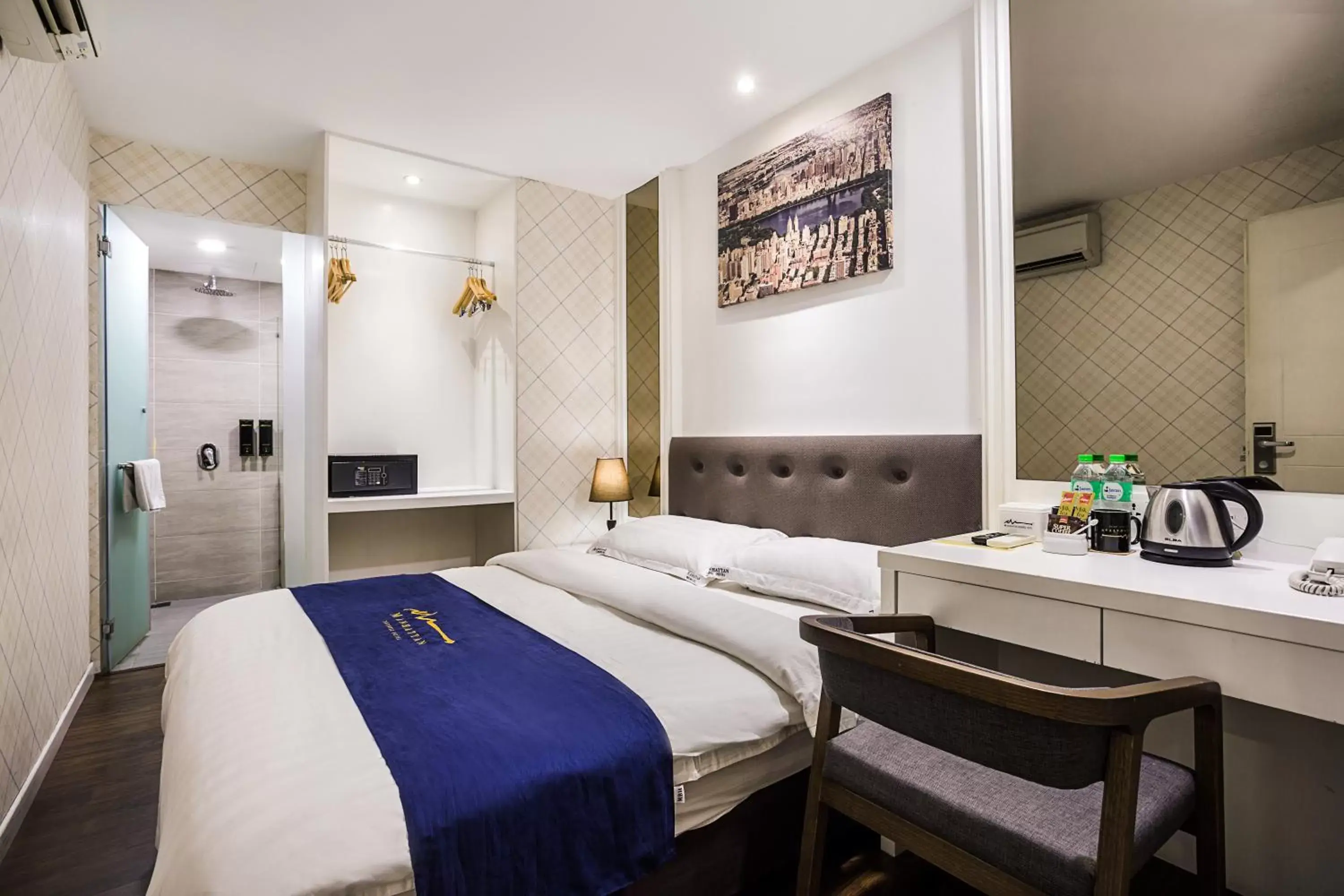 Bedroom, Bed in Manhattan Business Hotel Damansara Perdana