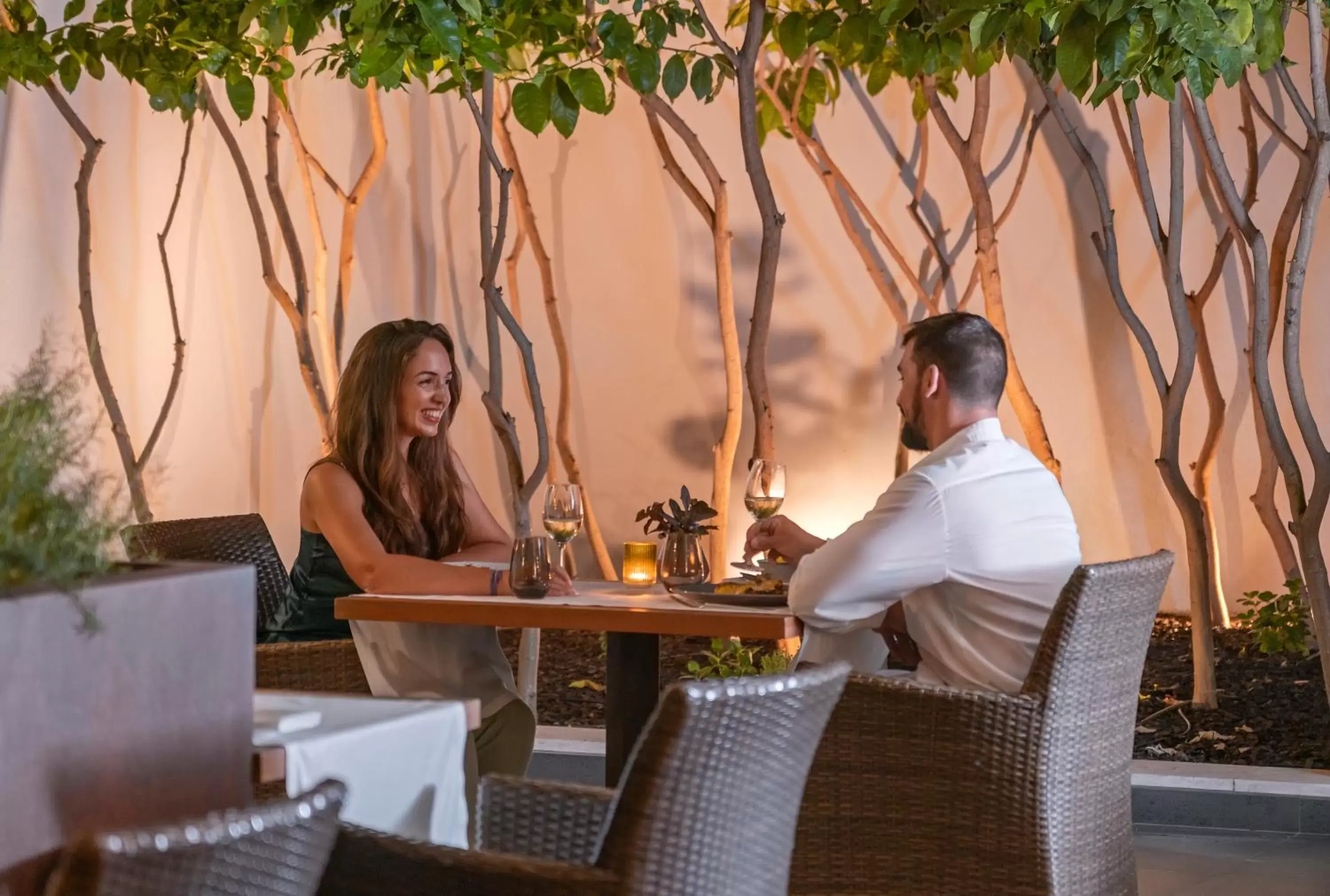 Restaurant/places to eat in PortoBay Liberdade