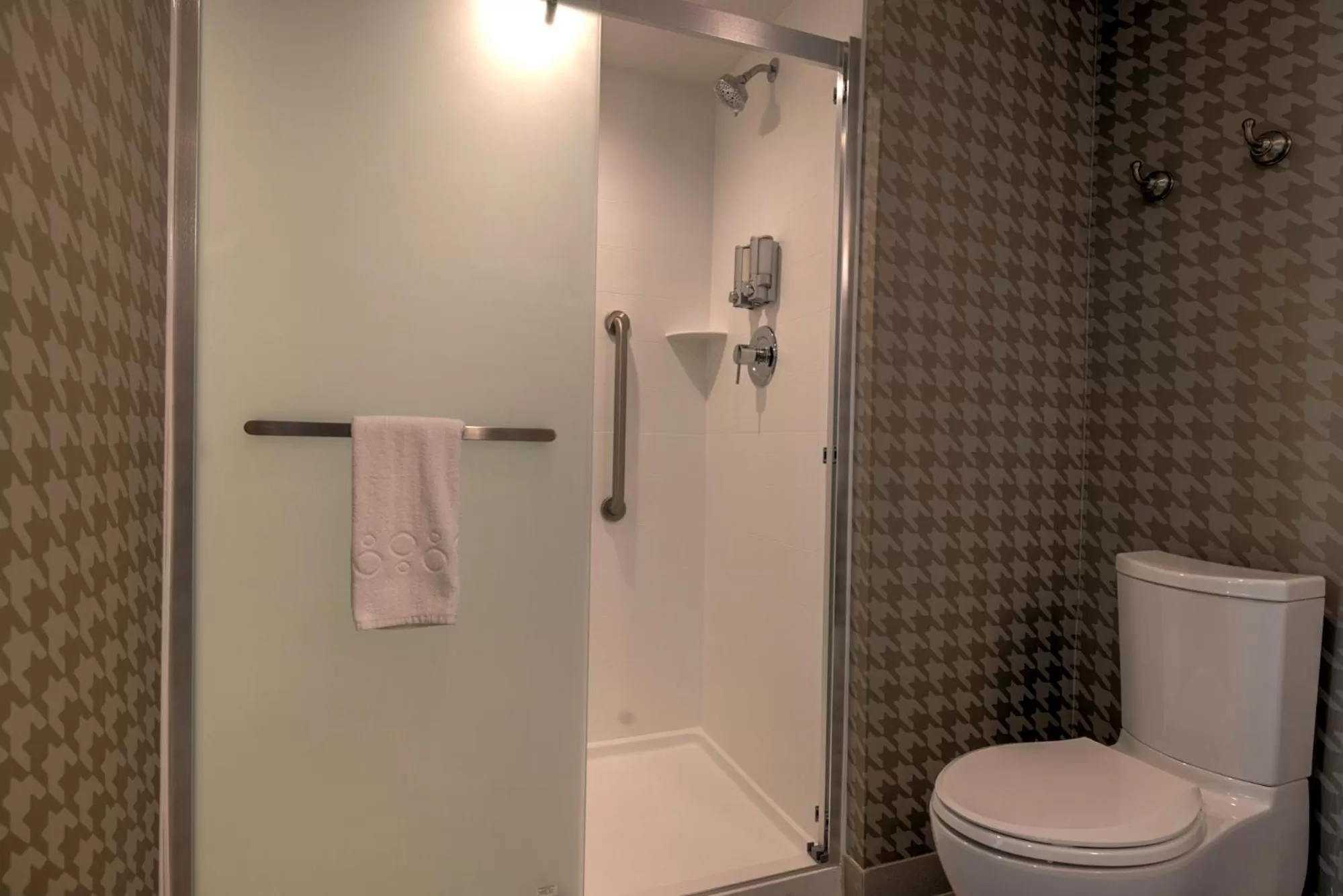 Shower in Home2 Suites By Hilton Allentown Bethlehem Airport