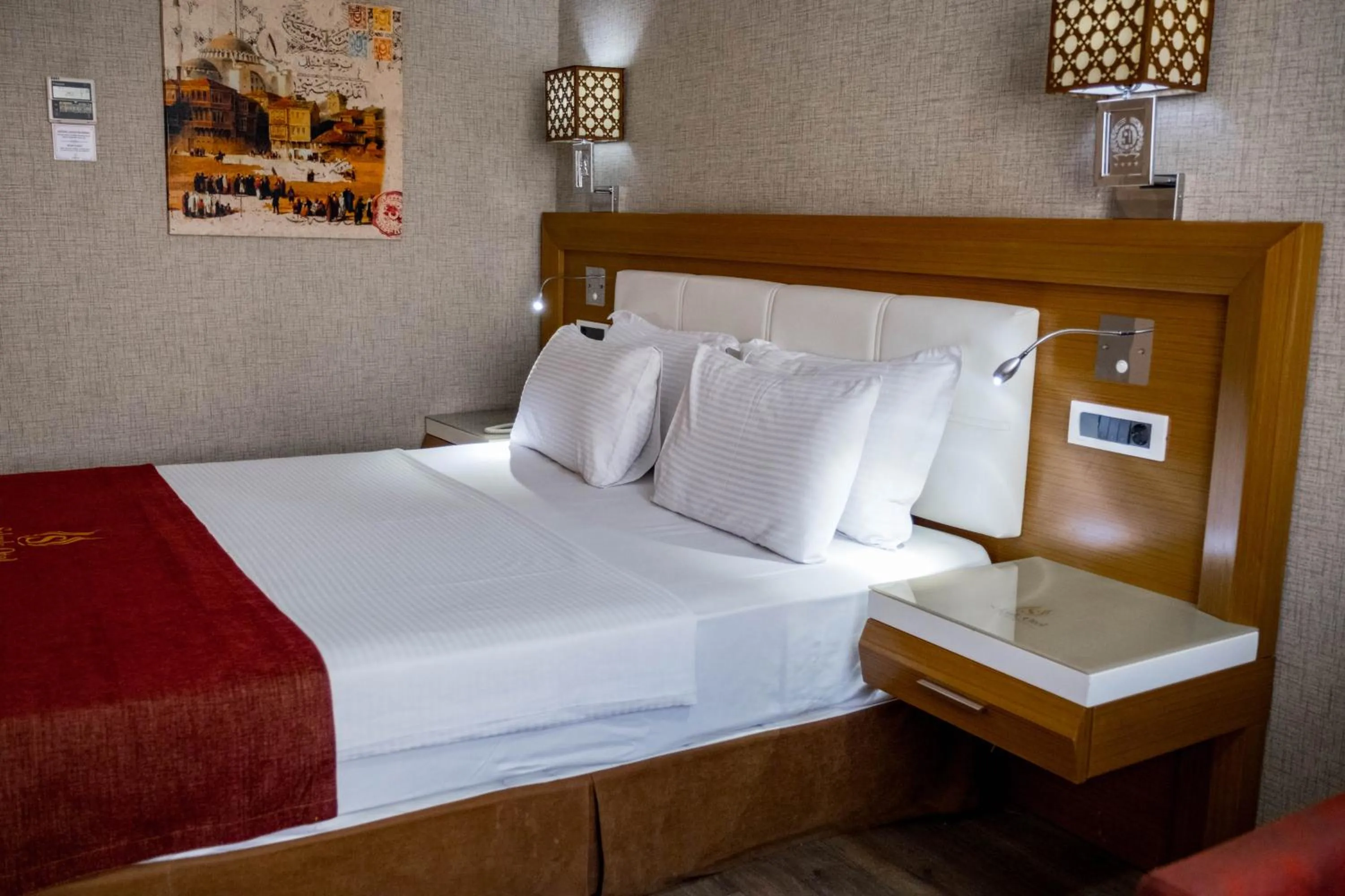 Bed in Selçuk Hotel