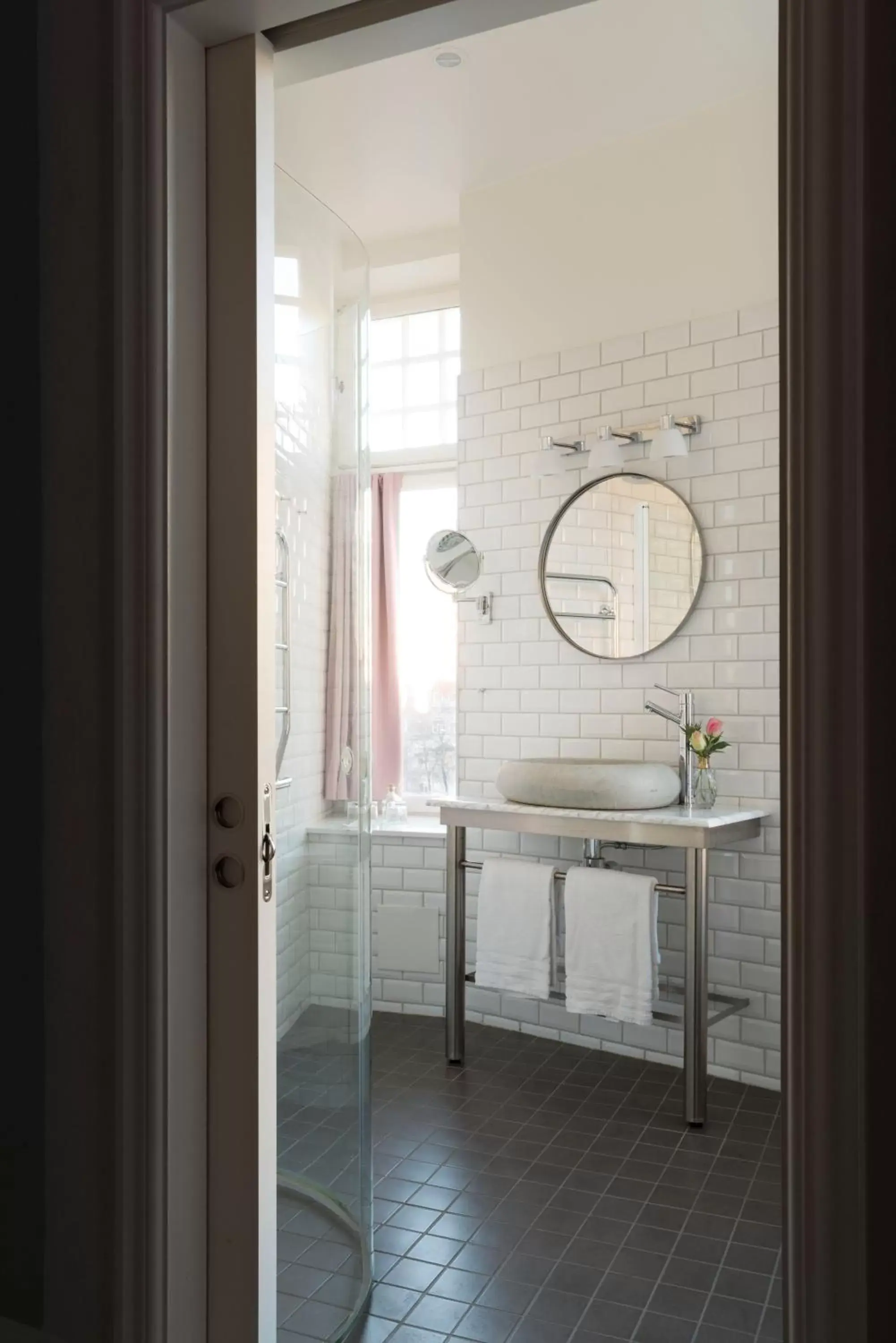 Bathroom in Hotel Kung Carl, WorldHotels Crafted