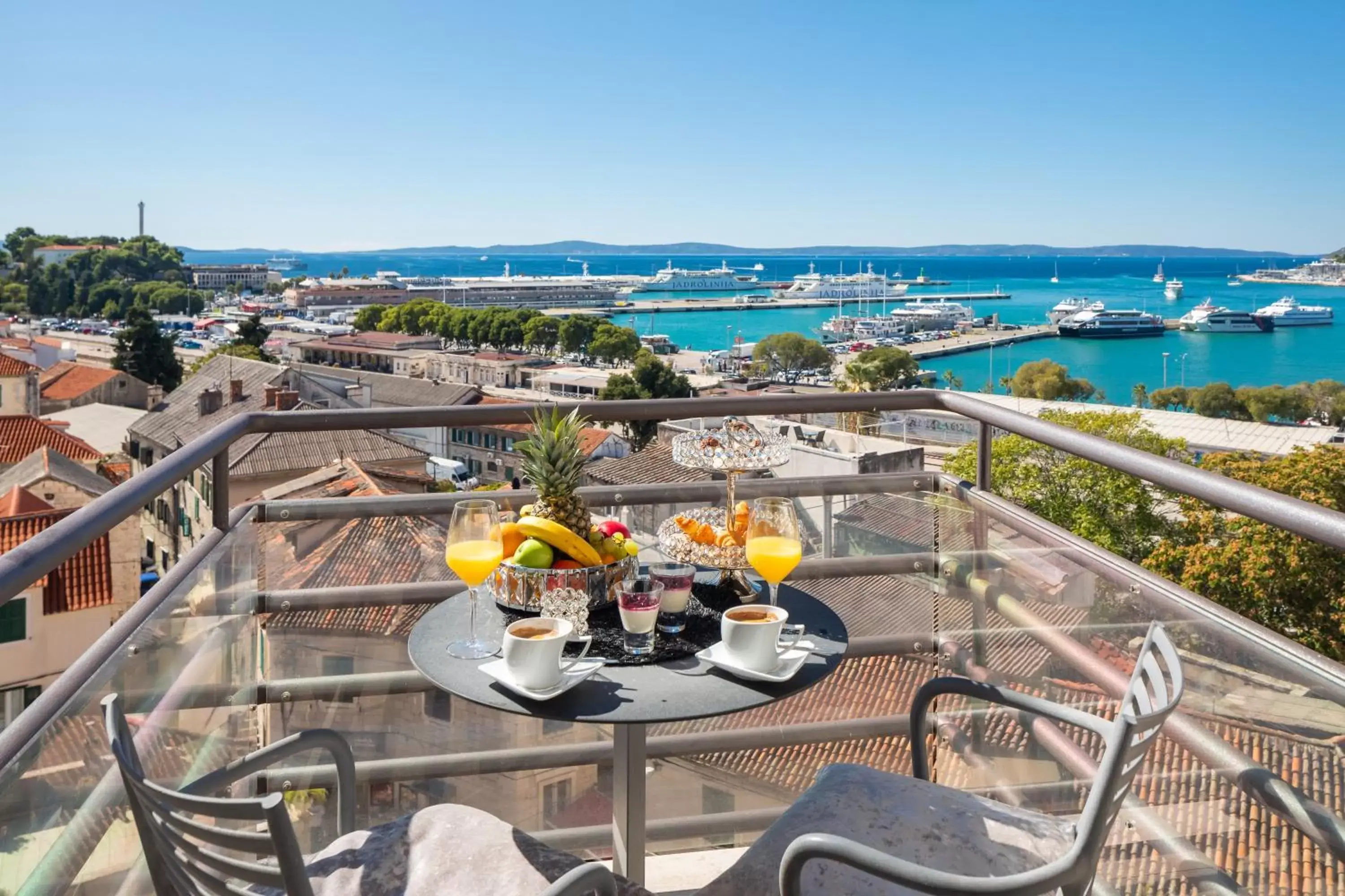 Balcony/Terrace in Hotel Luxe